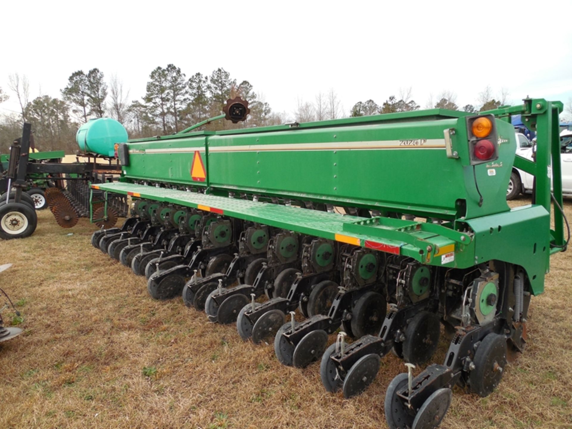 Great Plains 2025P Seed Drill on 20" spacing other units on pallet other units on pallet - Image 4 of 6