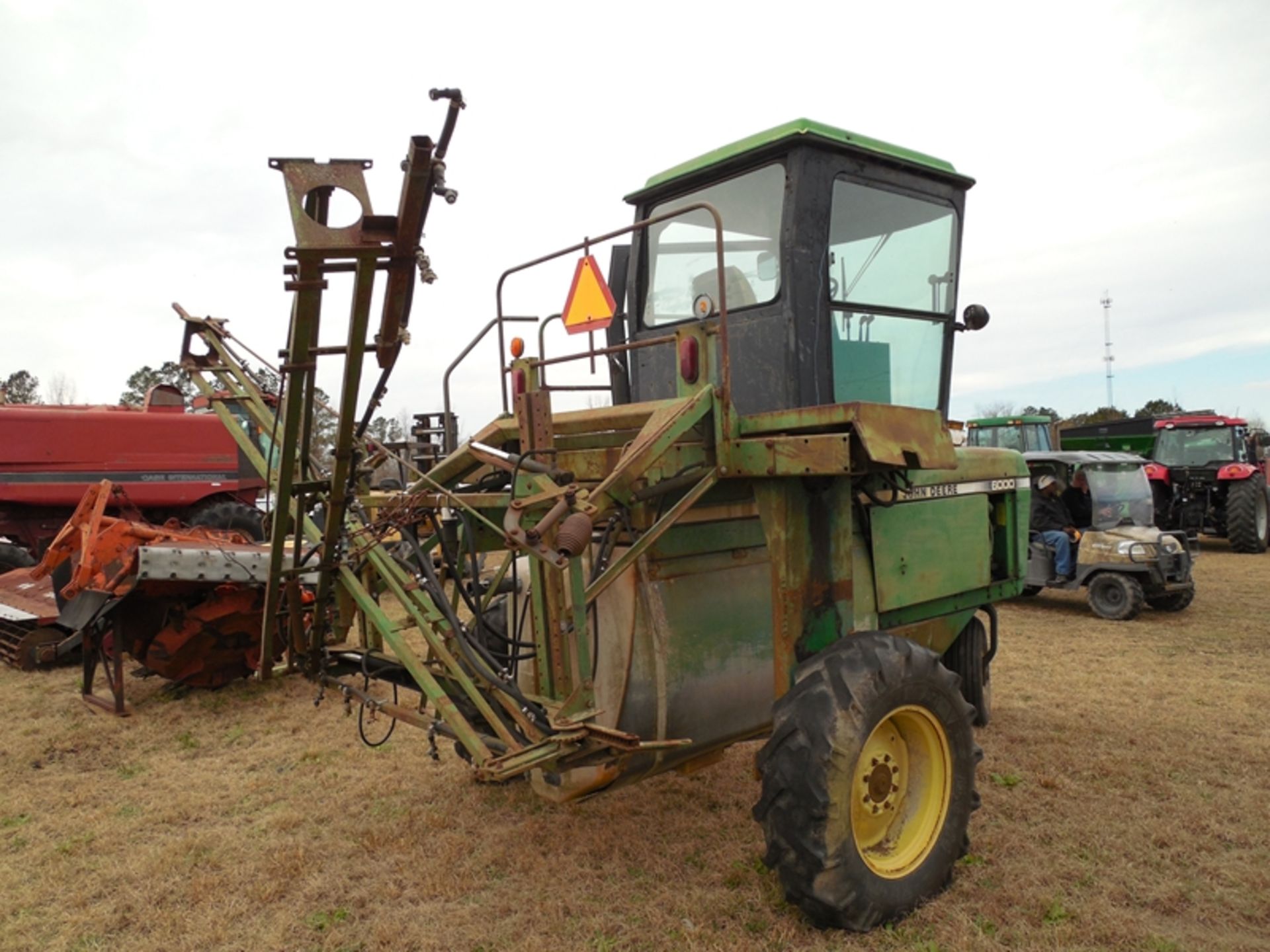 JD 6000 Sprayer - Image 3 of 5