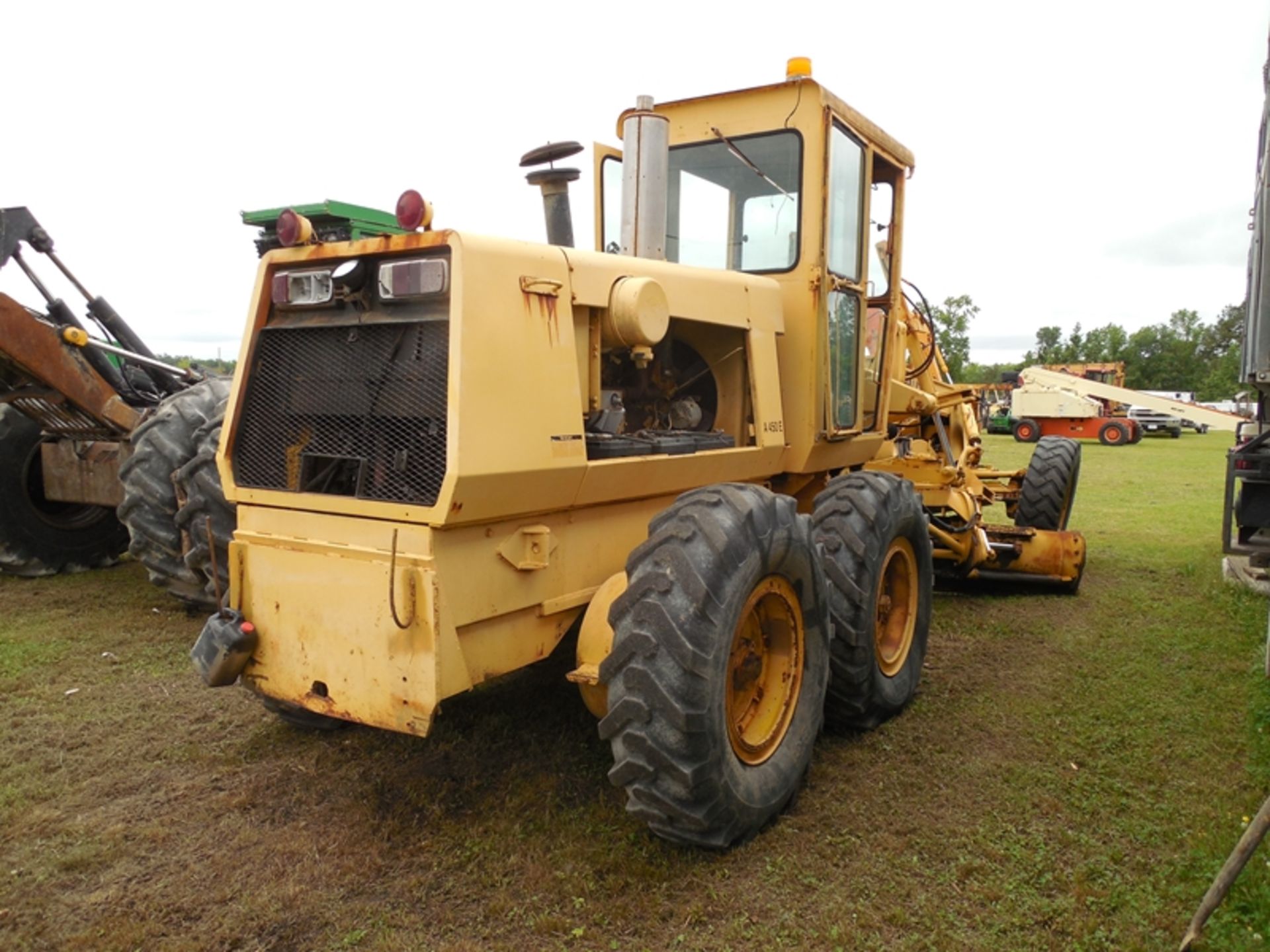 Champion A450E motor grader 8827 hrs - Image 3 of 5