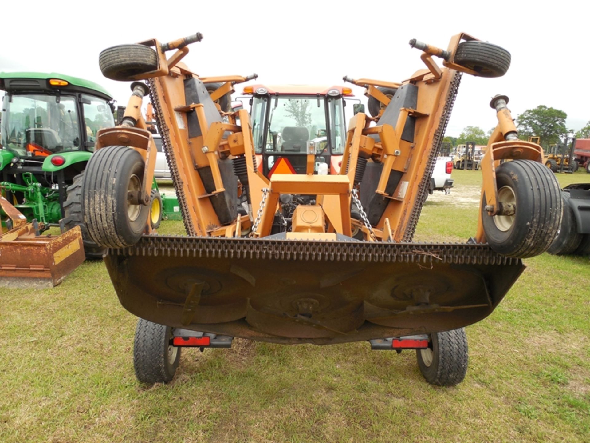 Woods 9180RD Turf bat wing mower pull type 15ft - Image 3 of 6