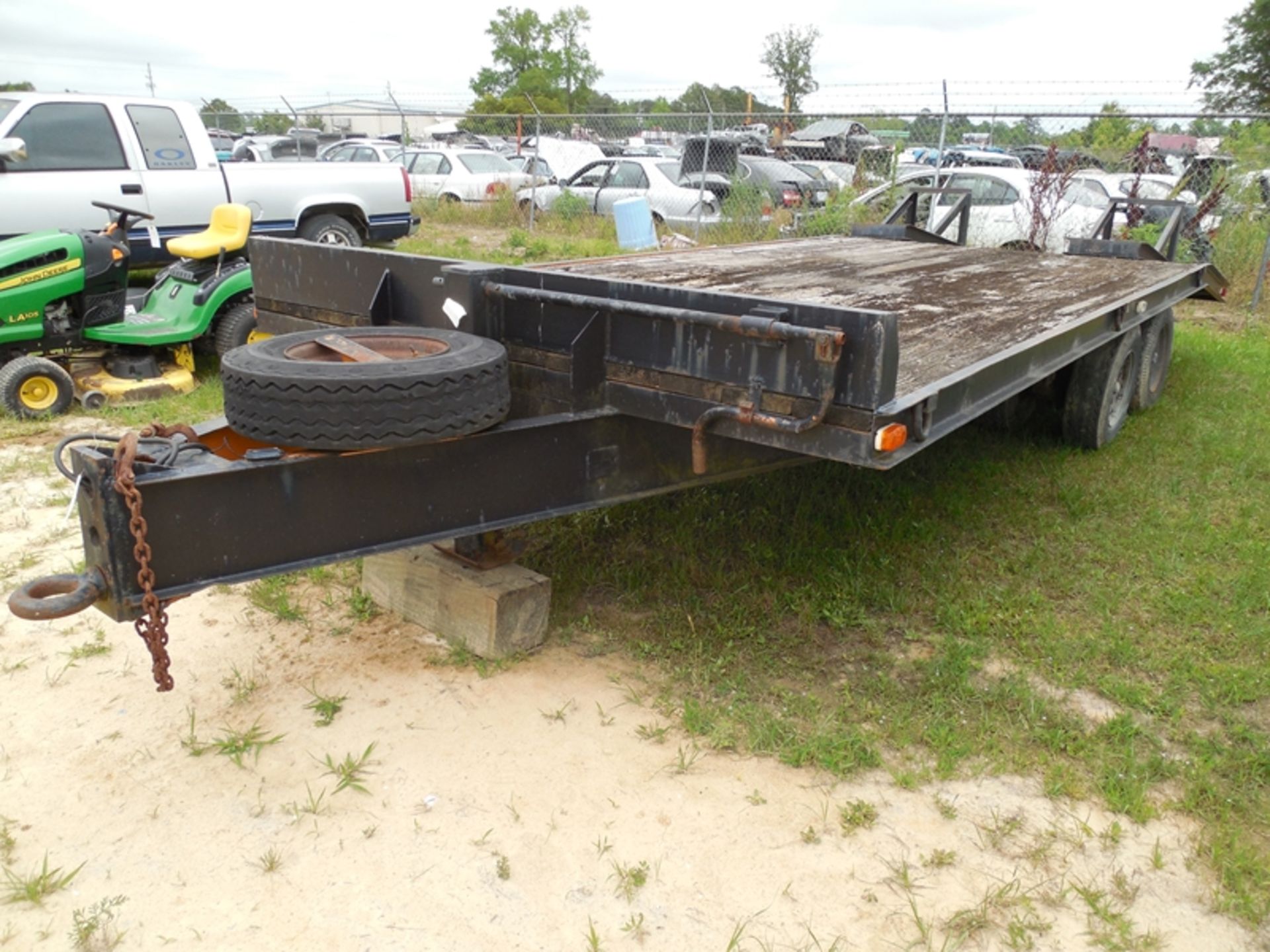 1989 Econoline dual axle, dual wheel ramps 20' vin# 42EDP2044K1000338