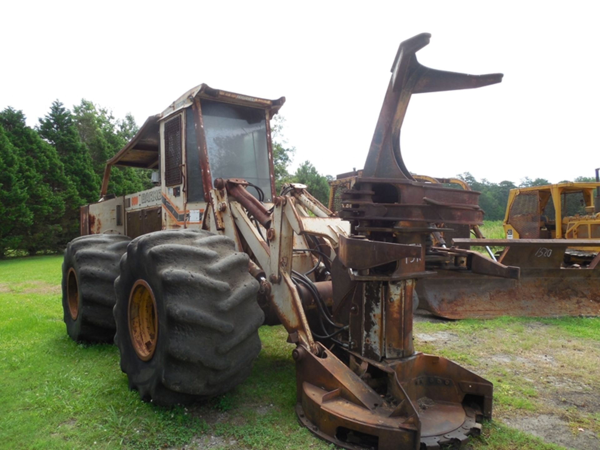 1997 Barko 885C Feller Buncher Barko 20" single post saw head8.3L Cumminsser# 2172567 x 34 x 26 tir - Image 2 of 6