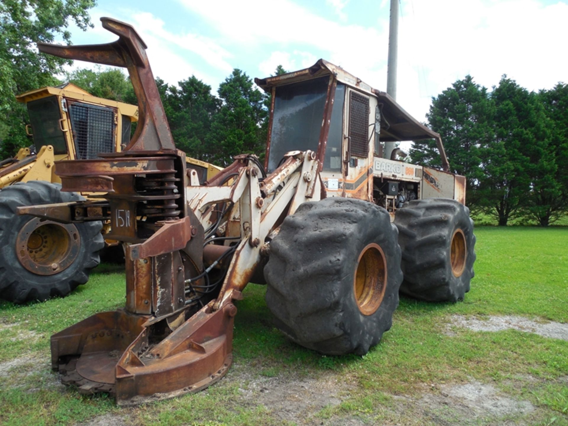 1997 Barko 885C Feller Buncher Barko 20" single post saw head8.3L Cumminsser# 2172567 x 34 x 26 tir