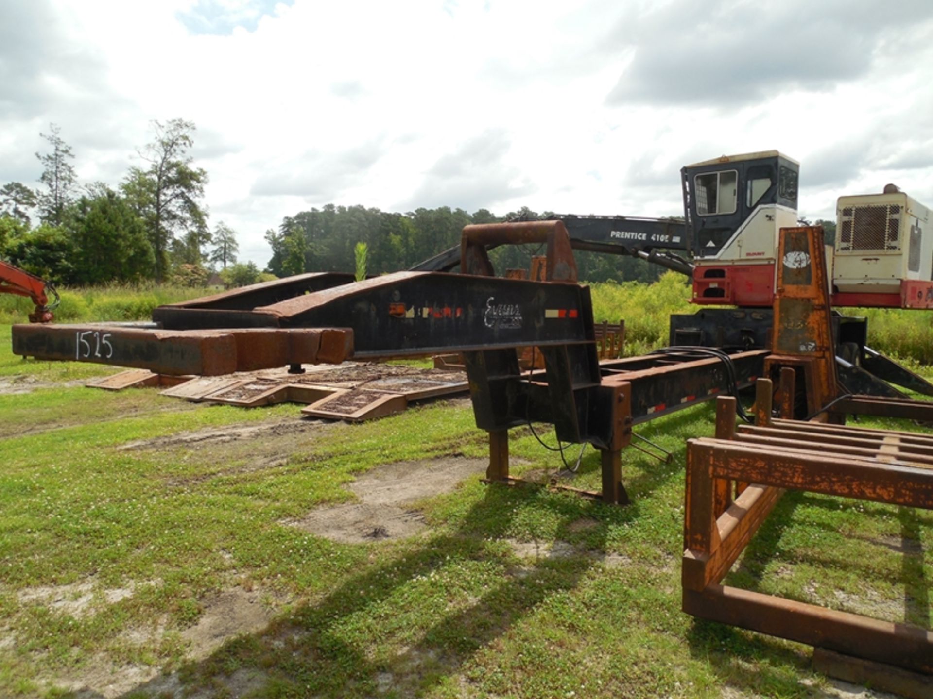 1994 Prentice 410E log loader Deere dsl, 32' boom with Prentice 743 grapple, mounted on Evans L35 45