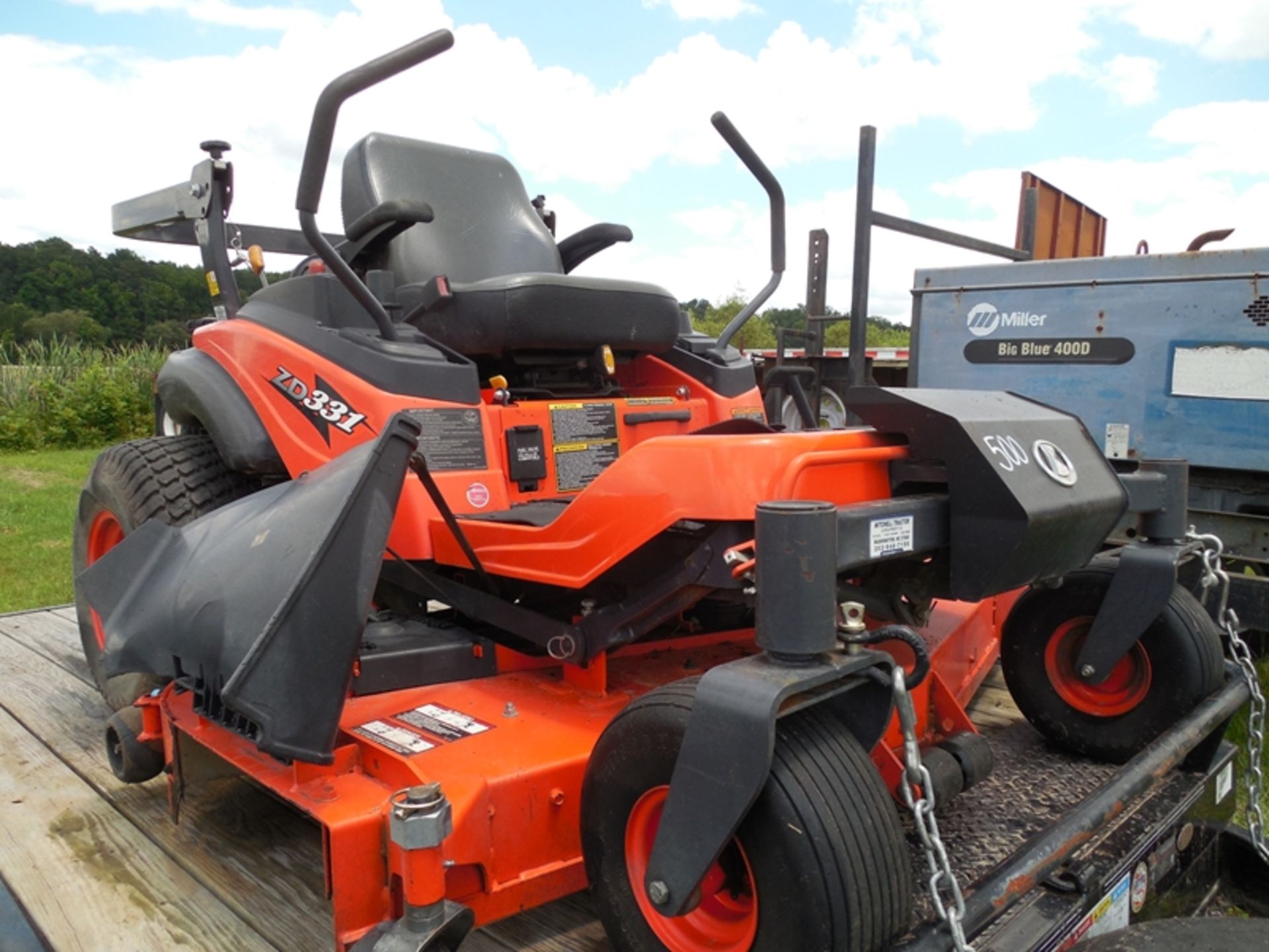 Kubota ZD331 diesel lawnmower, 72' deck 252 hrs