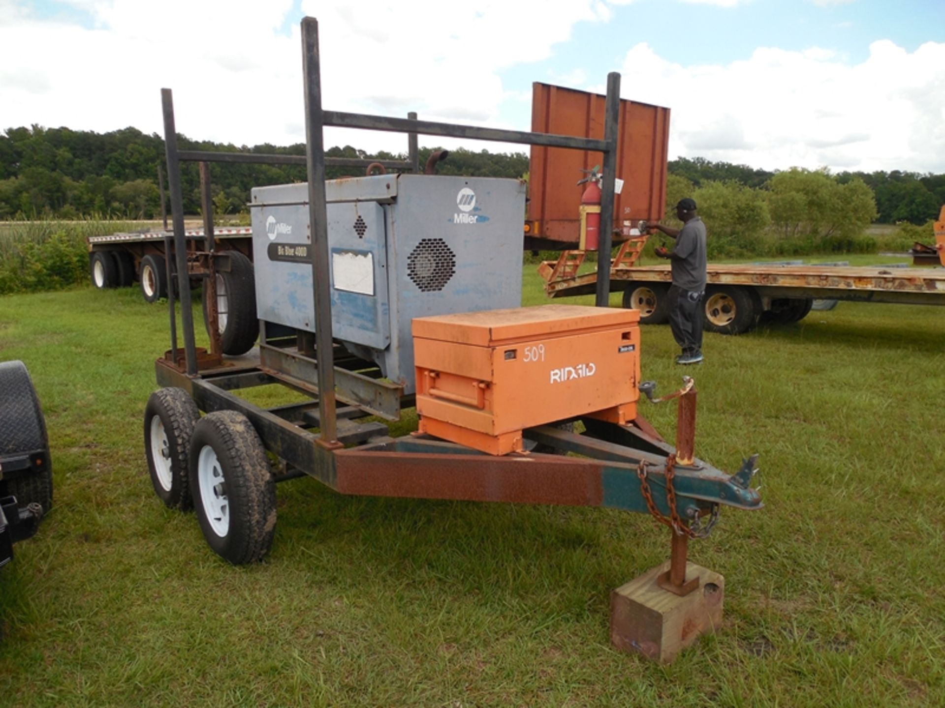 Miller Big 400 D welder with trialer and job box NO TITLE - Image 2 of 4