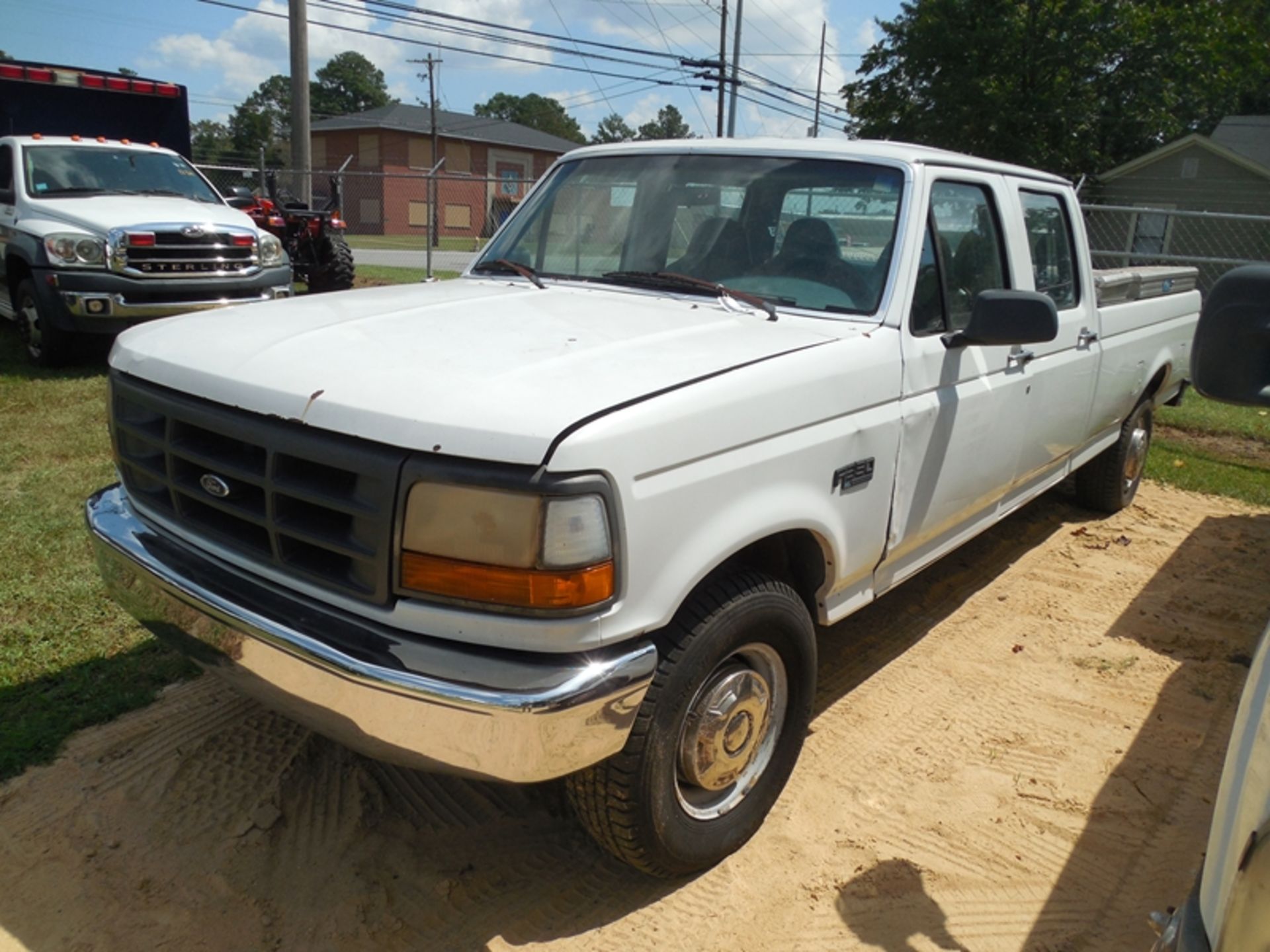 1996 Ford F350 4 dr vin# 1FTJW35HXTEB11228 mileage unknown