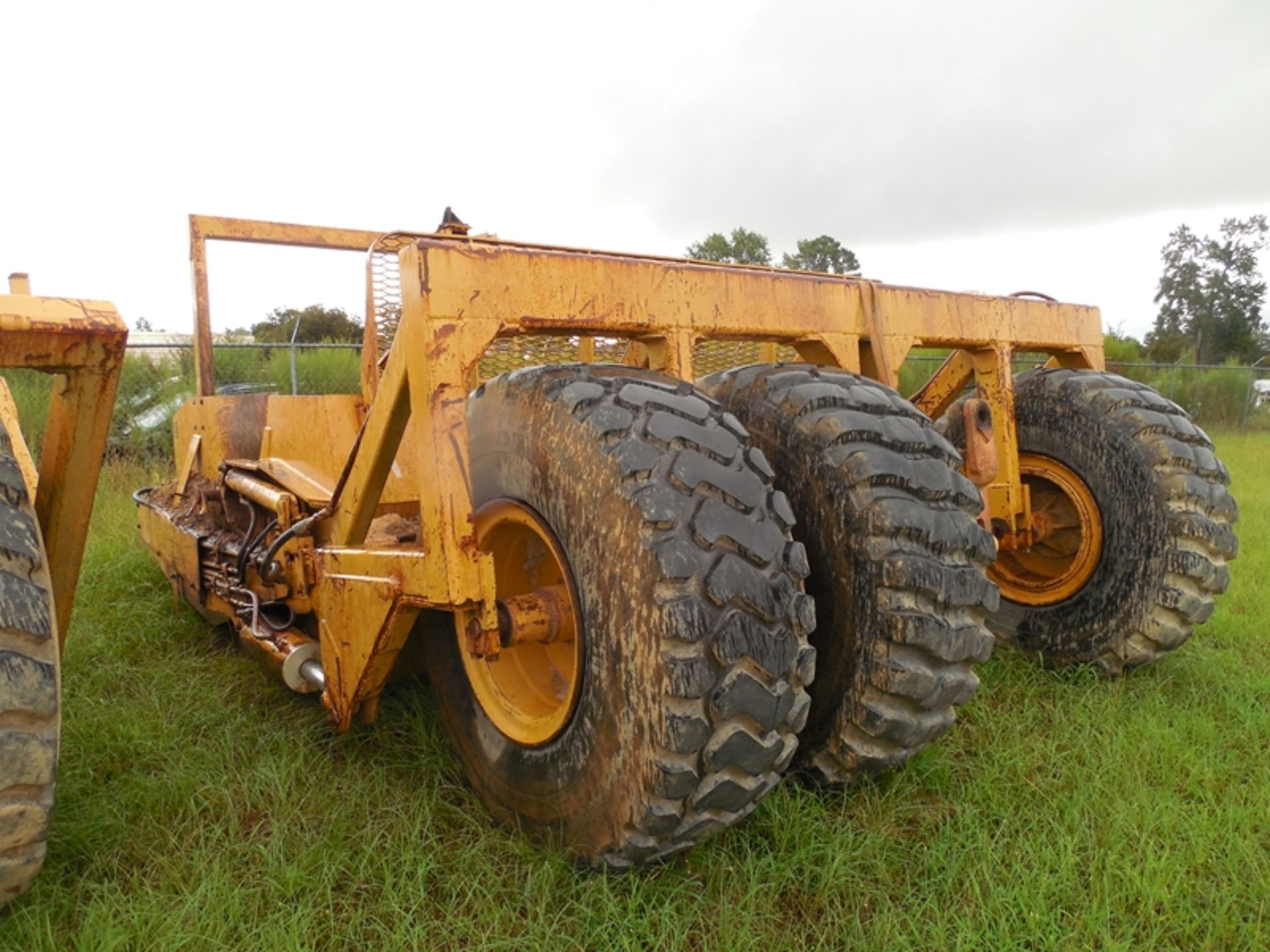 Crabtree MFG 17 yard pan ser# 6196 Located at our sale yard 5845 US Hwy 264 West Washington - Image 5 of 5