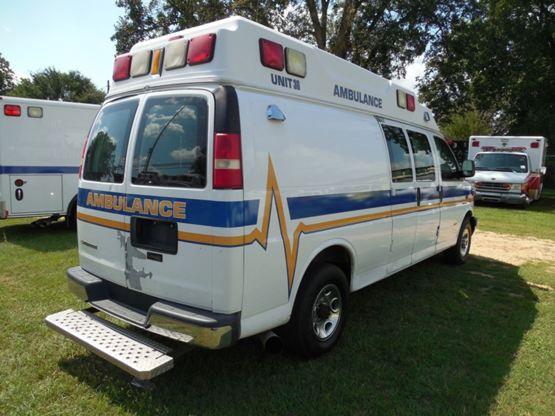 2009 Chev. Type II Diesel Wheel Coach vin# 1GBHG396X91174158 - 243,268 miles - Image 3 of 6