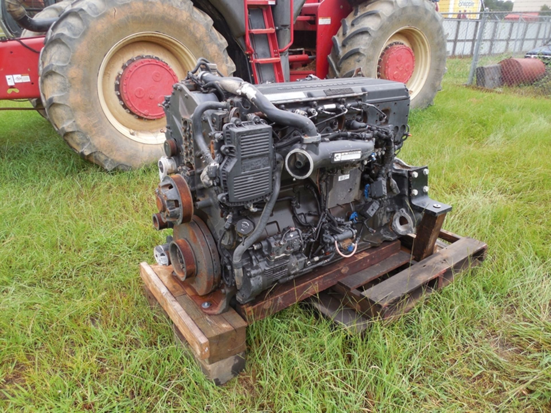 2012 Versatile 500 Tractor ser# 704054 engine is blown and is sitting beside the tractor, duals at - Image 12 of 12