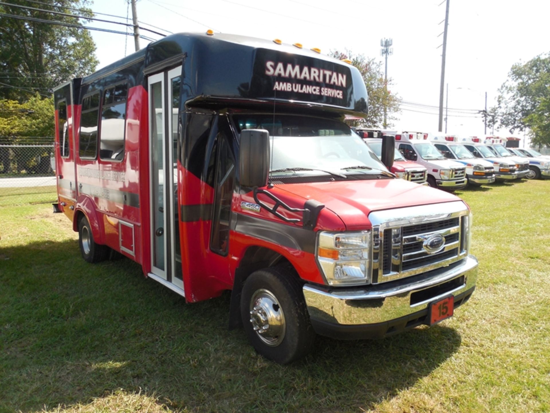 2013 Ford E450 Gas Elkhart Coach Bus vin# 1FDFE4FS4DDB03332 - 108,544 miles missing catalytic - Image 2 of 6