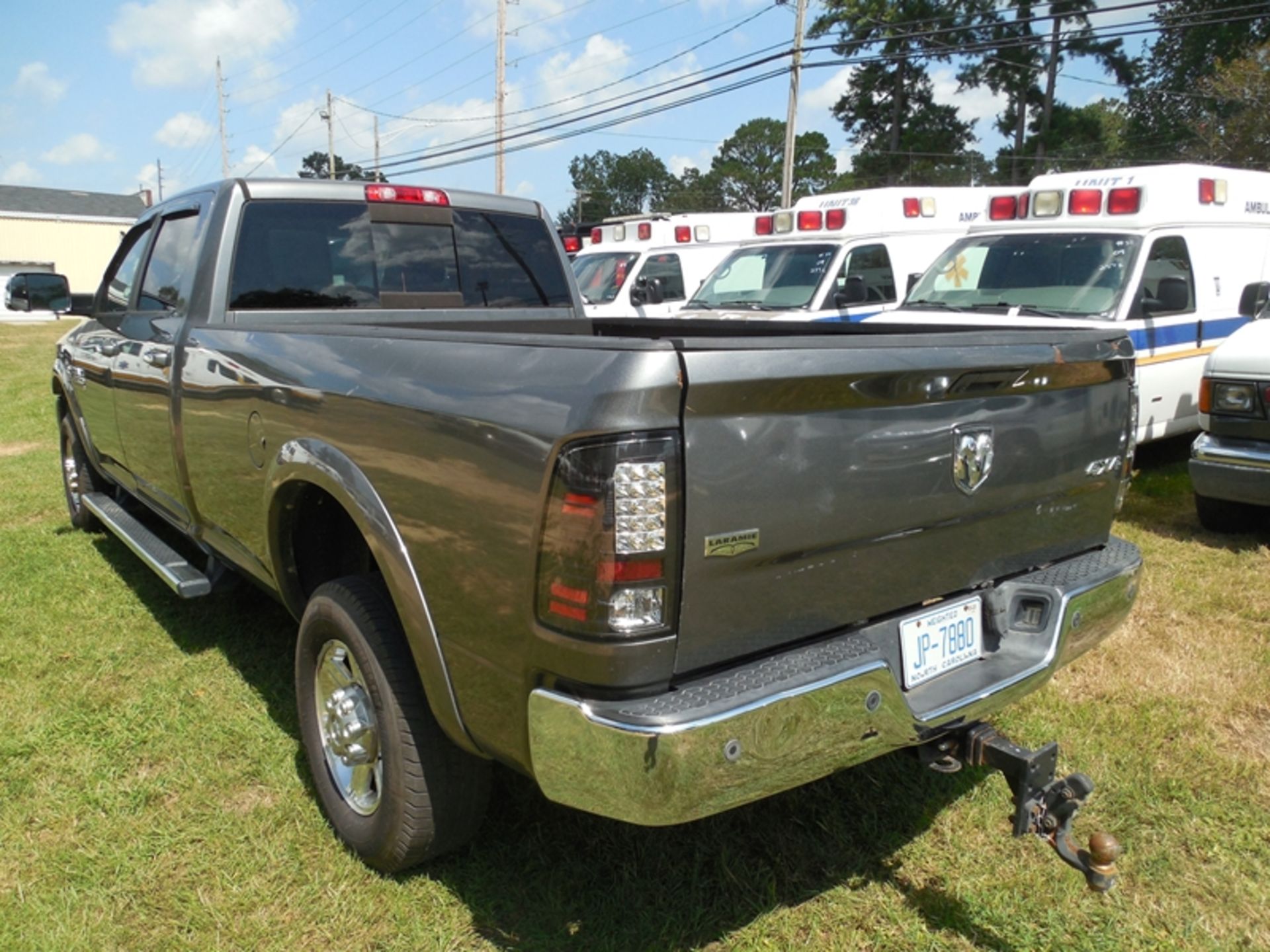 2013 Dodge 2500 diesel, 4wd, camper 5th wheel, vin# 3C6UR5KL8DG557517 - 161,319 miles - Image 4 of 7