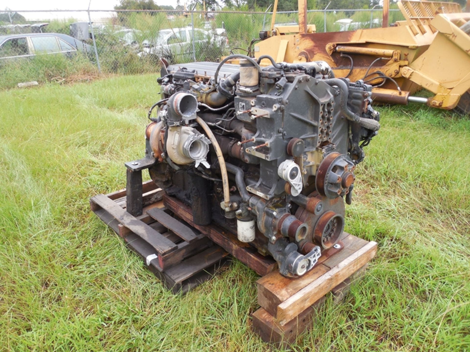 2012 Versatile 500 Tractor ser# 704054 engine is blown and is sitting beside the tractor, duals at - Image 11 of 12