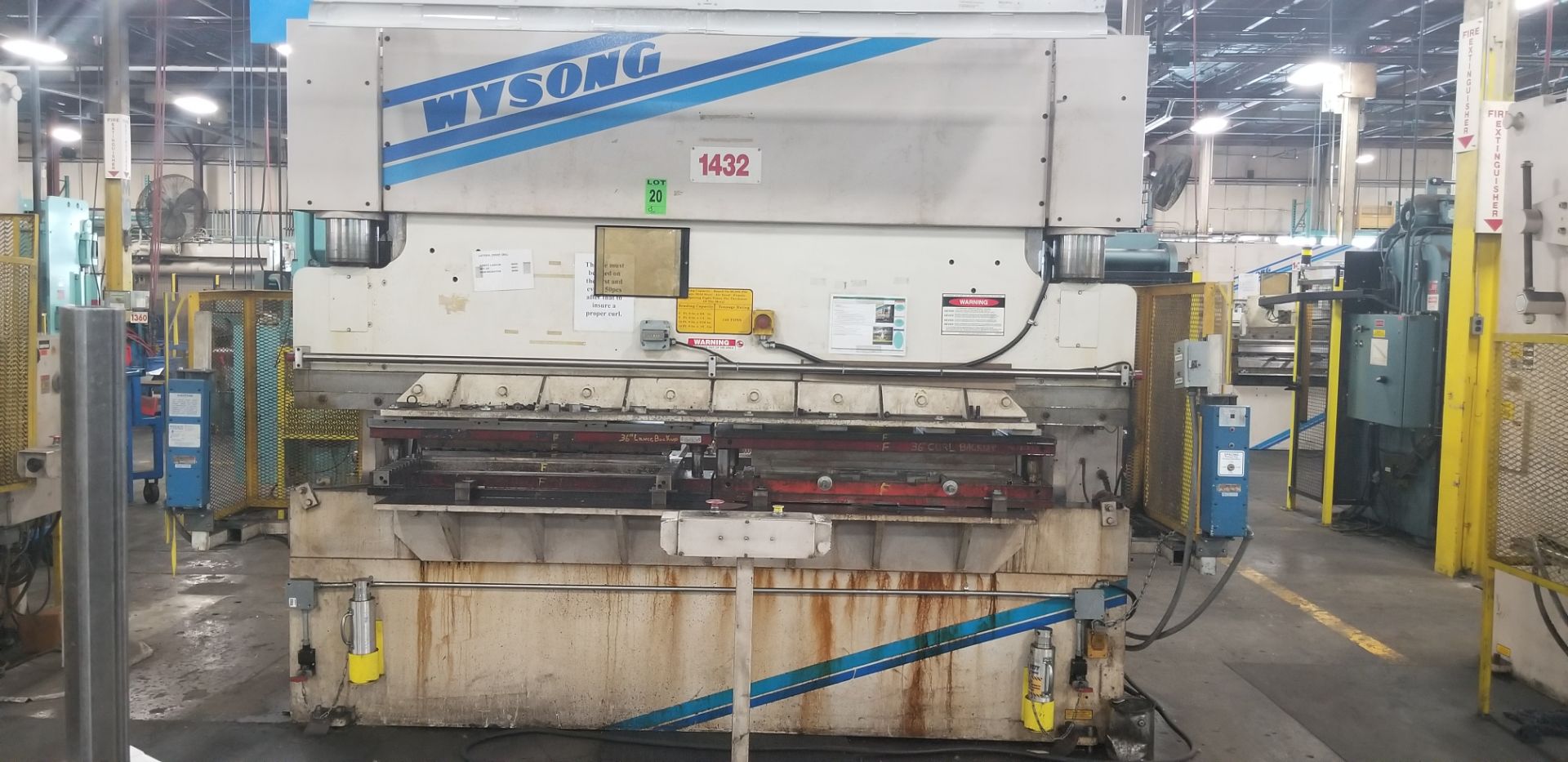 WYSONG 140-Ton x 10' Hydraulic Press Brake mod.THS140-120 s/n: TH7-108