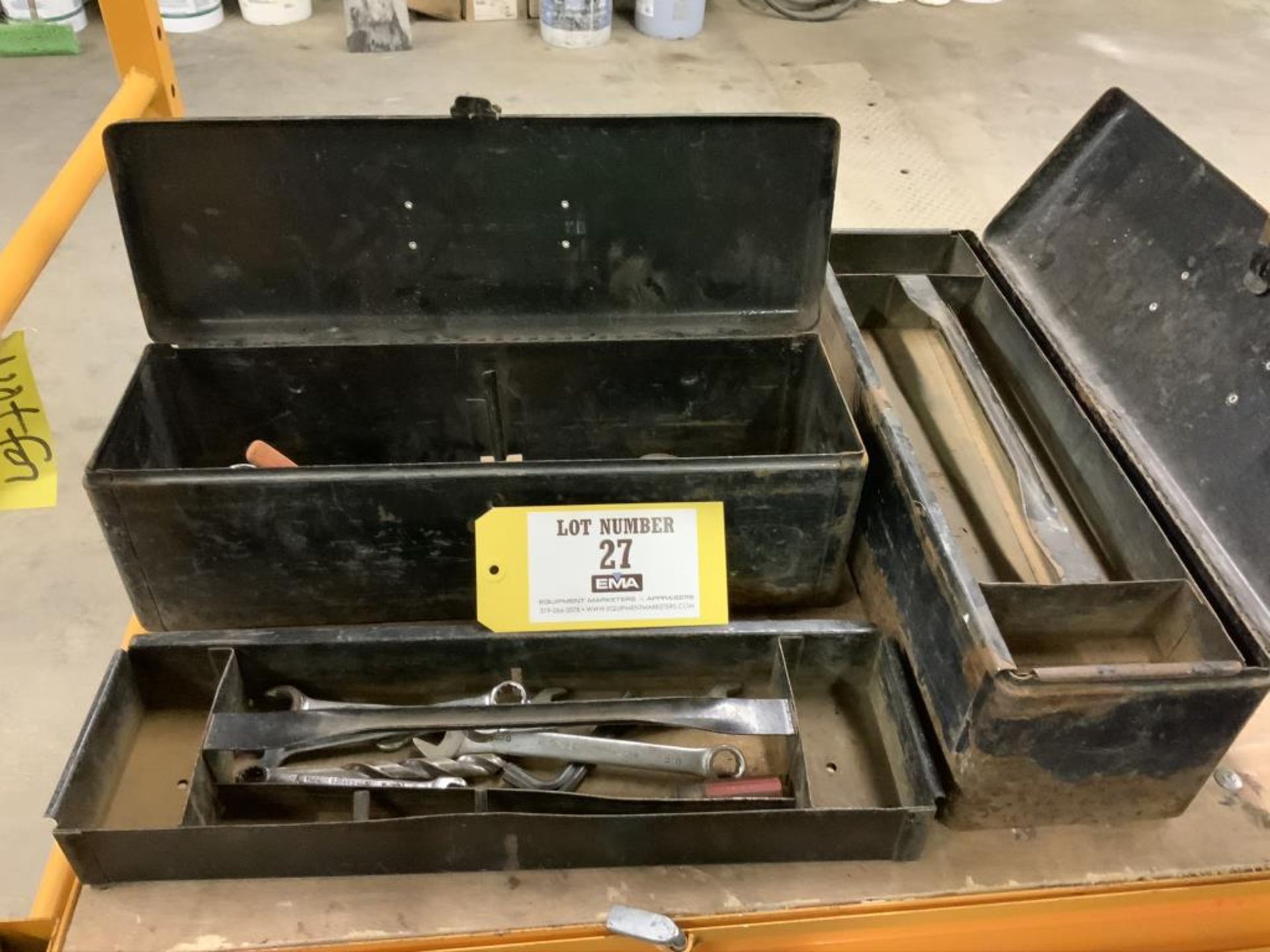 (2) Toolboxes