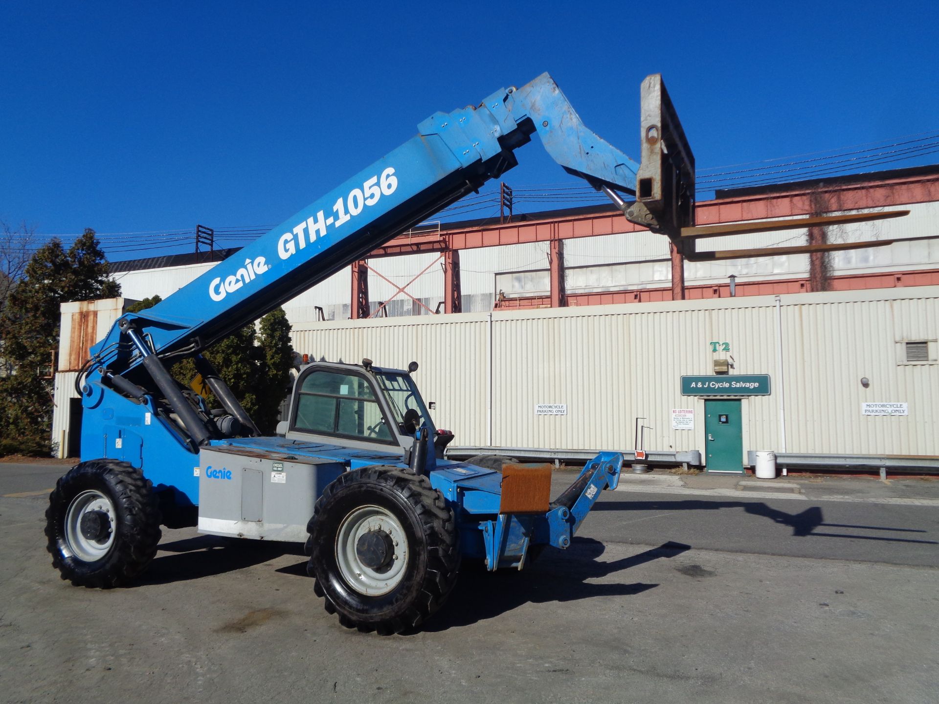 2011 Genie GTH1056 10,000lb Telescopic Forklift - Image 5 of 19