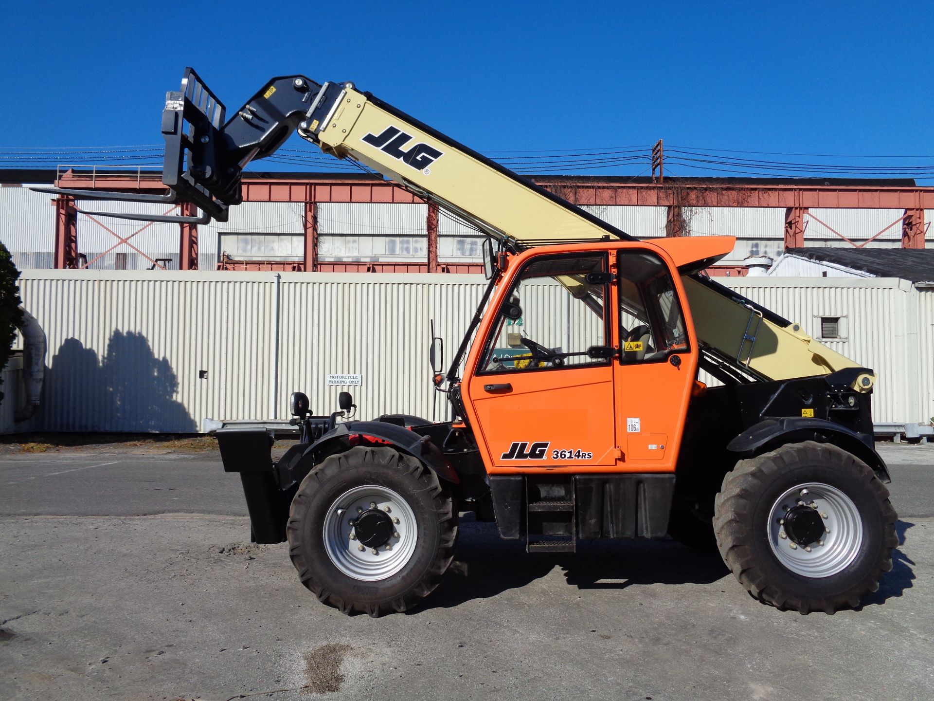 2016 JLG 3614RS 8,000lb Telescopic Forklift - Image 9 of 16