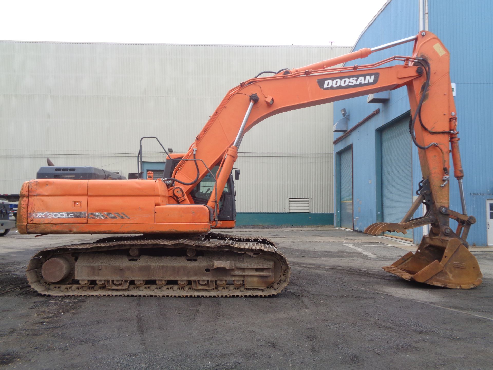 2013 Doosan DX300LC-3 Excavator