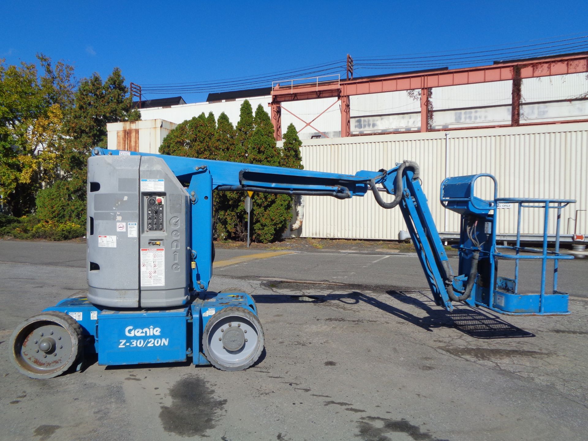 2011 Genie Z30/20N30ft Boom Lift