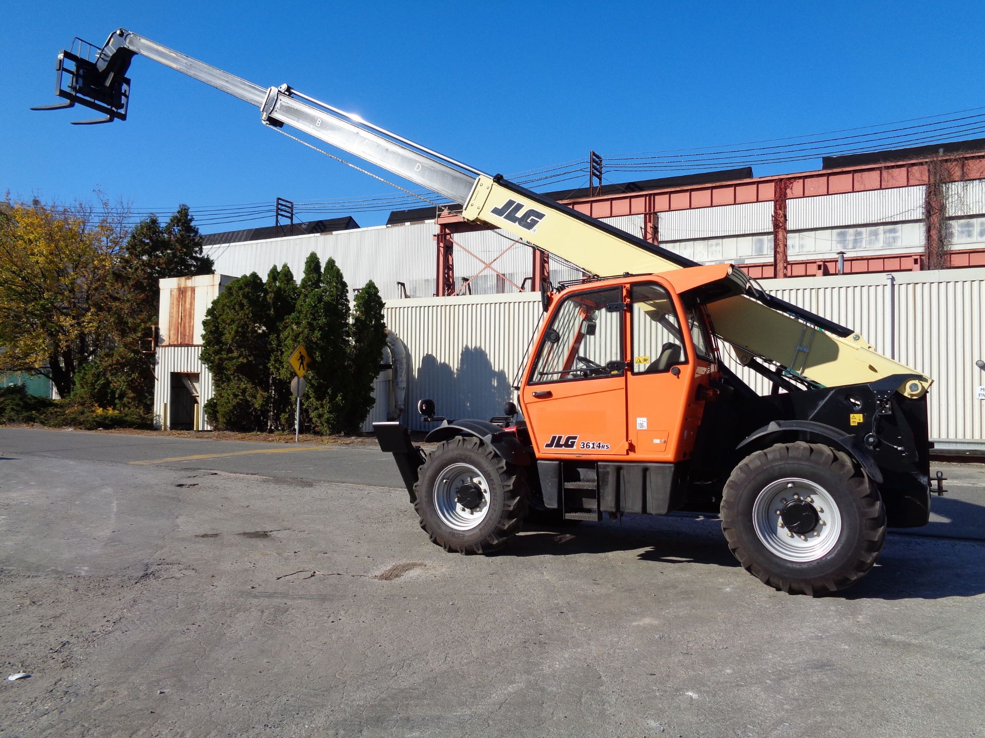 2016 JLG 3614RS 8,000lb Telescopic Forklift - Image 15 of 16