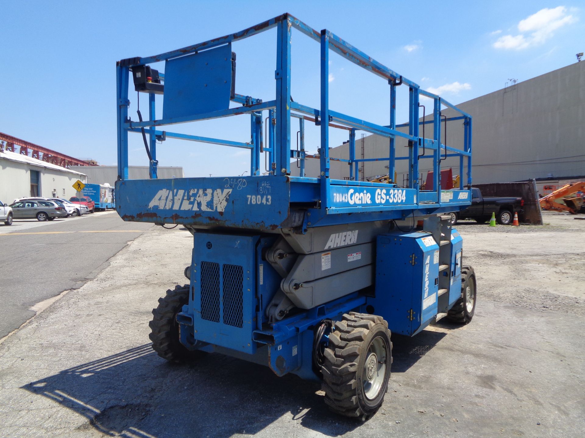 2008 Genie GS3384 Rough Terrain 4x4 33ft Scissor Lift - Image 7 of 27