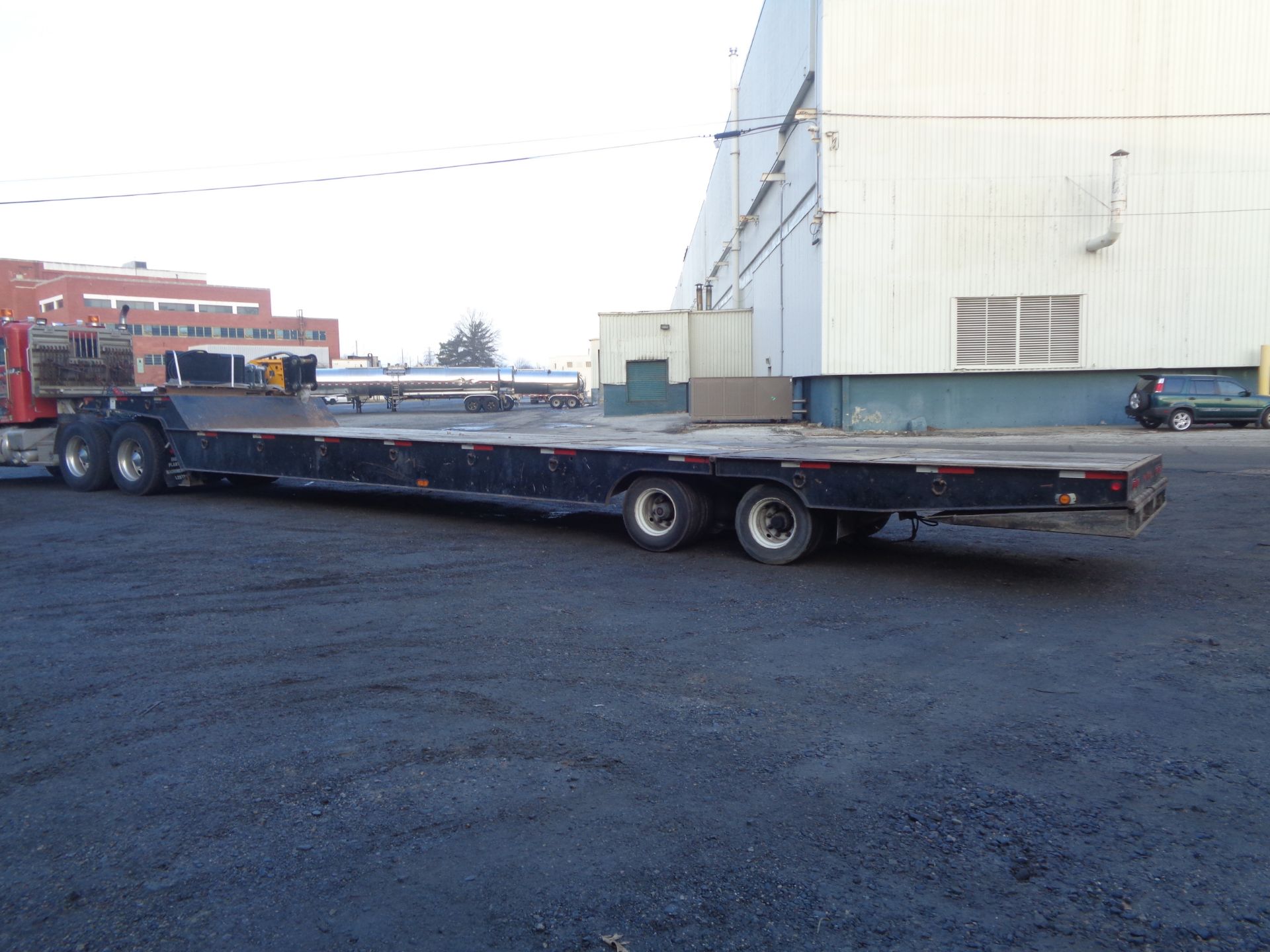 2005 TRAIL-EZE TR70XT48 Hydraulic Folding Beaver Tail Step Deck Trailer - Image 7 of 11