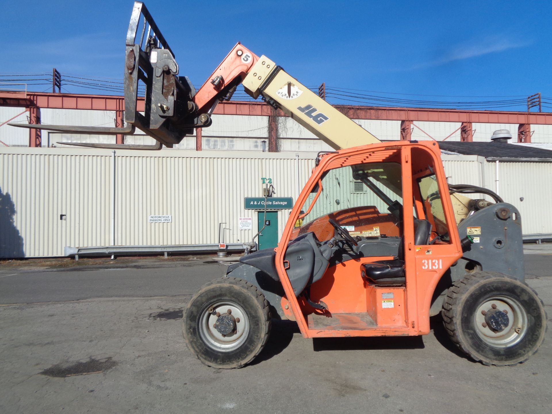 2009 JLG G5-18A Telescopic Forklift 5,000 lbs - Image 2 of 9