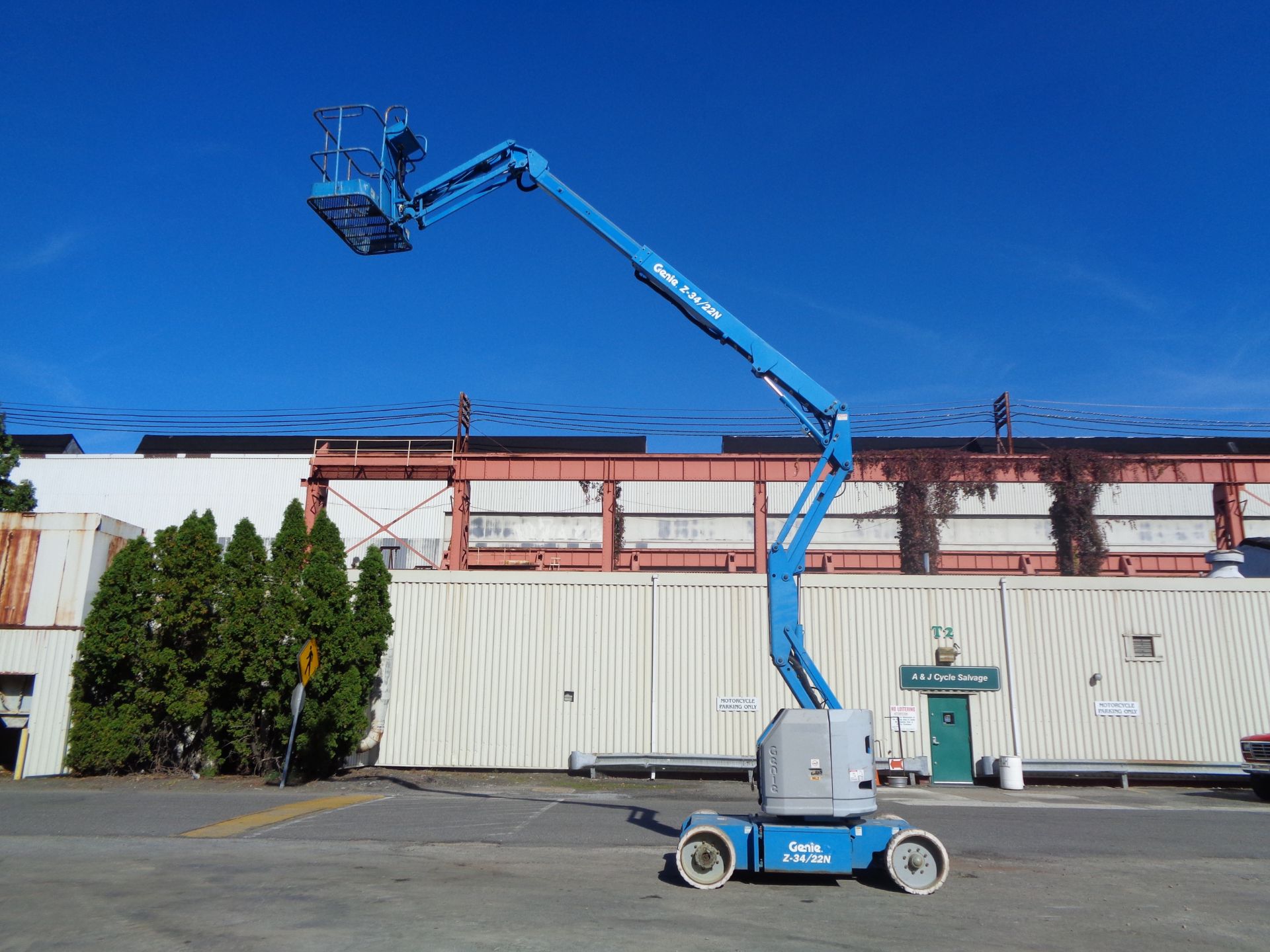 2011 Genie Z34/22N Electric 34ft Boom Lift - Image 22 of 24