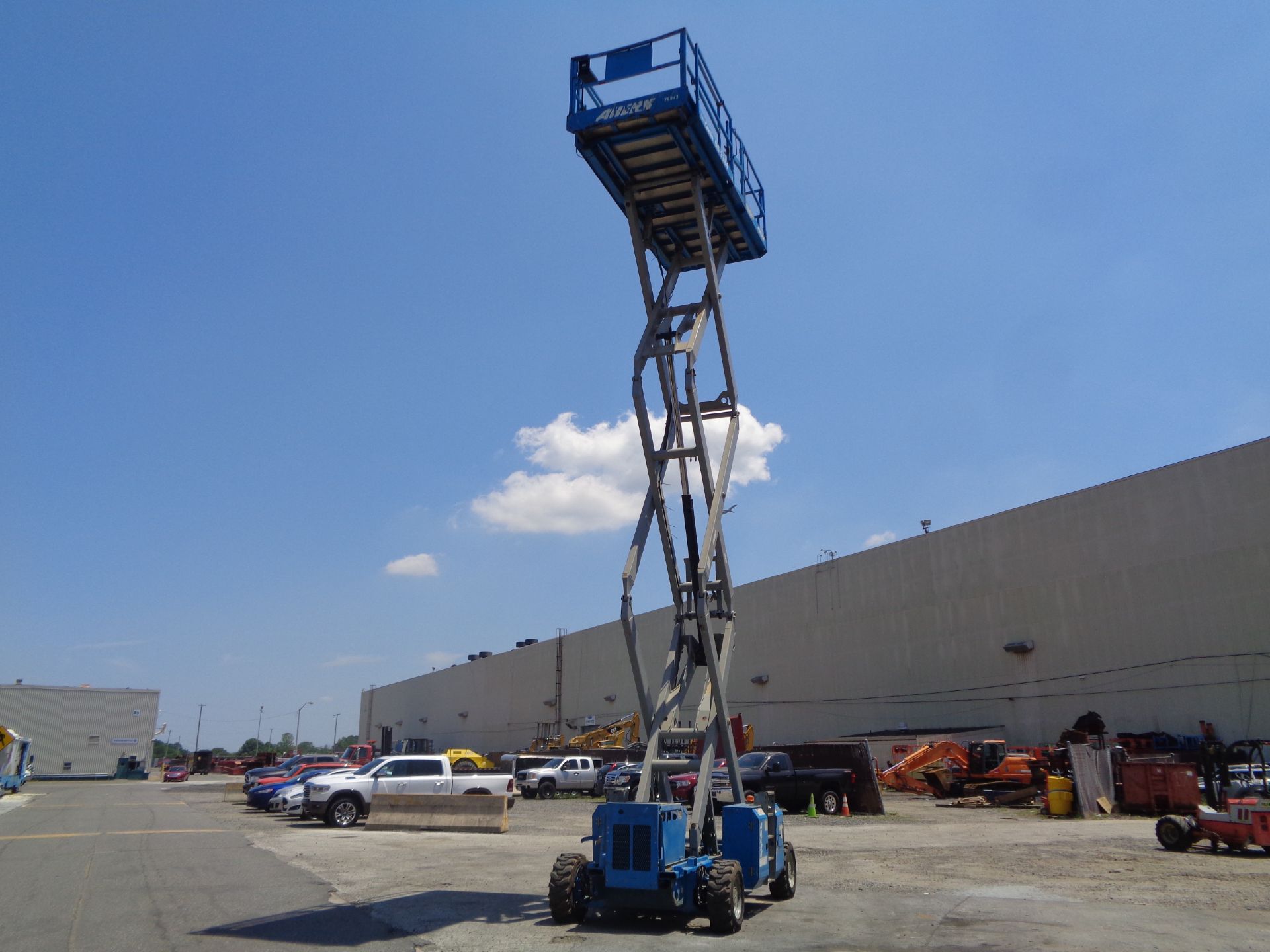 2008 Genie GS3384 Rough Terrain 4x4 33ft Scissor Lift - Image 25 of 27