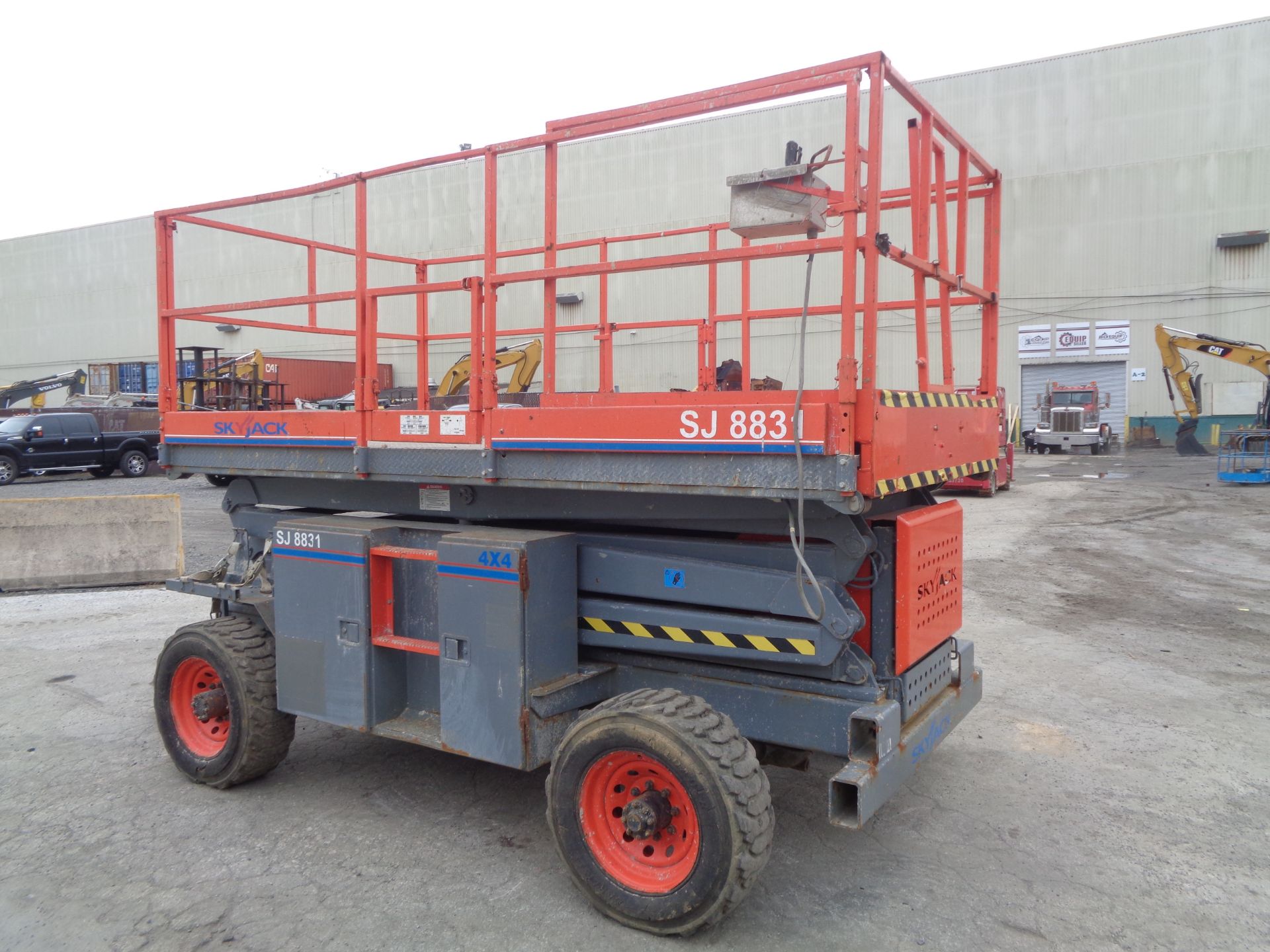 2006 Skyjack 8831RT 4x4 Scissorlift - Image 4 of 26