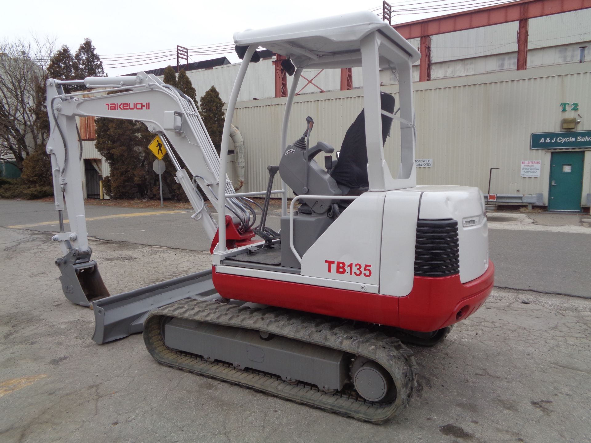 Takeuchi TB135 Mini Excavator - Image 3 of 12