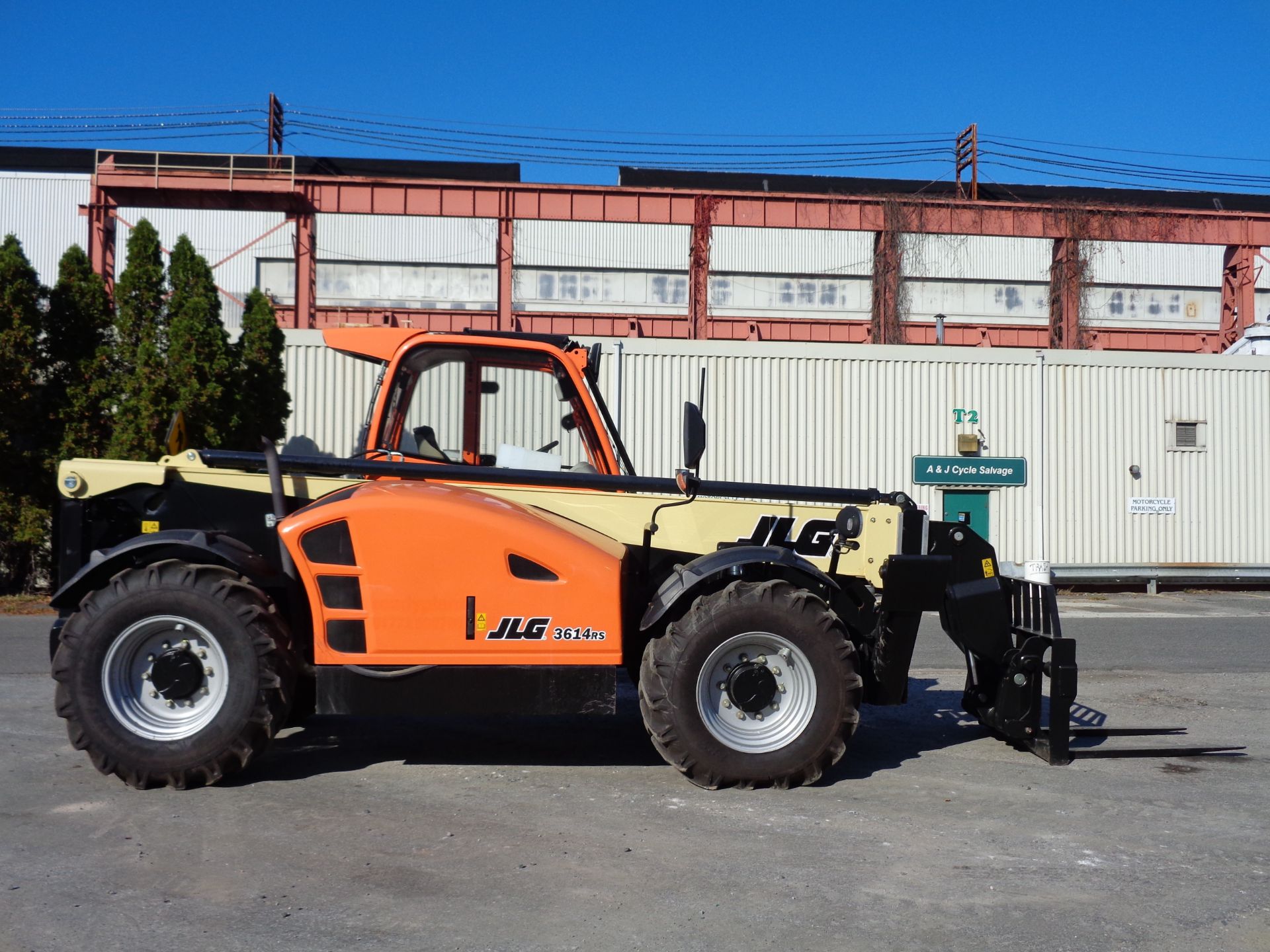 2016 JLG 3614RS 8,000lb Telescopic Forklift - Image 2 of 16