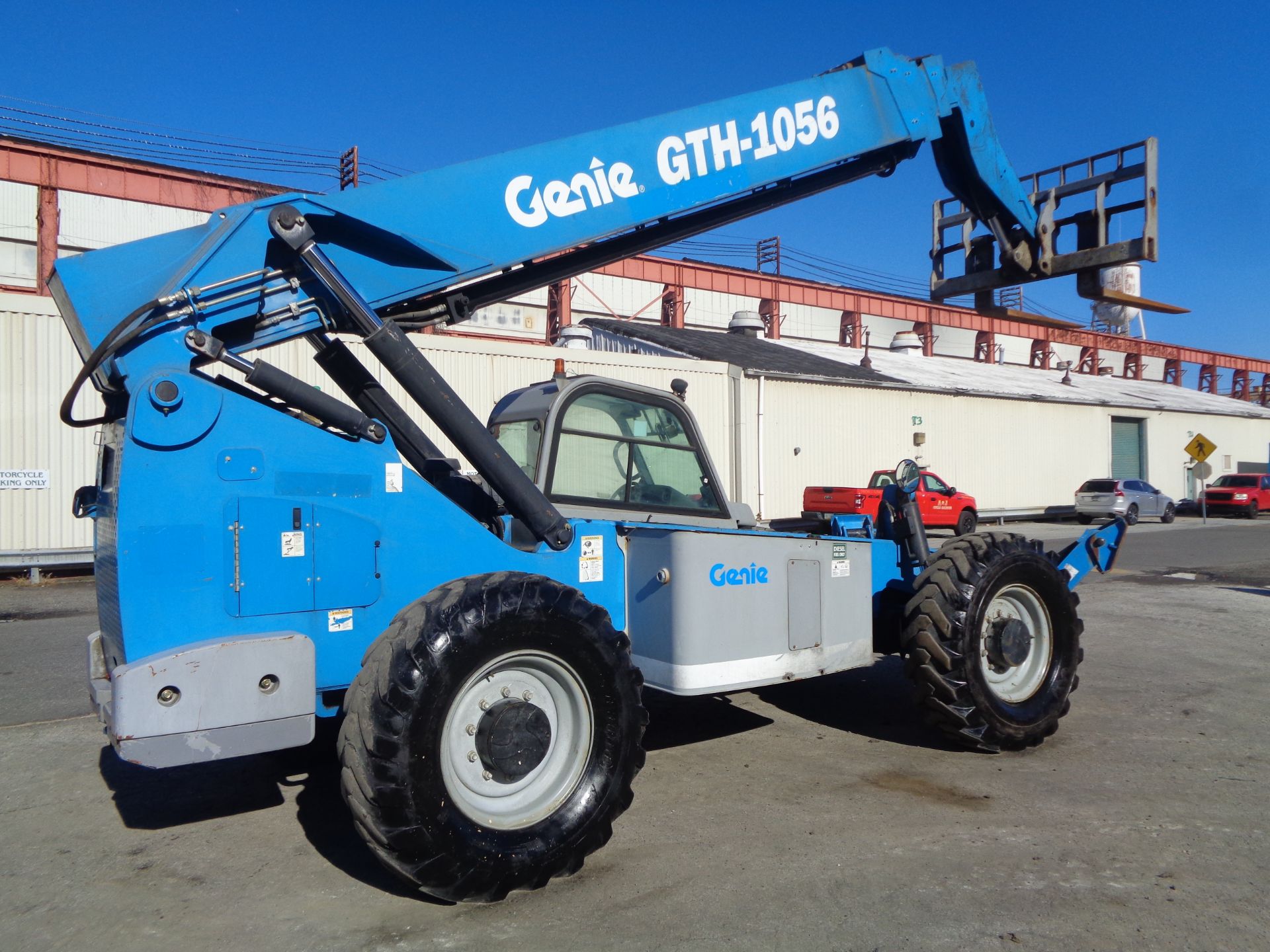 2011 Genie GTH1056 10,000lb Telescopic Forklift - Image 2 of 19