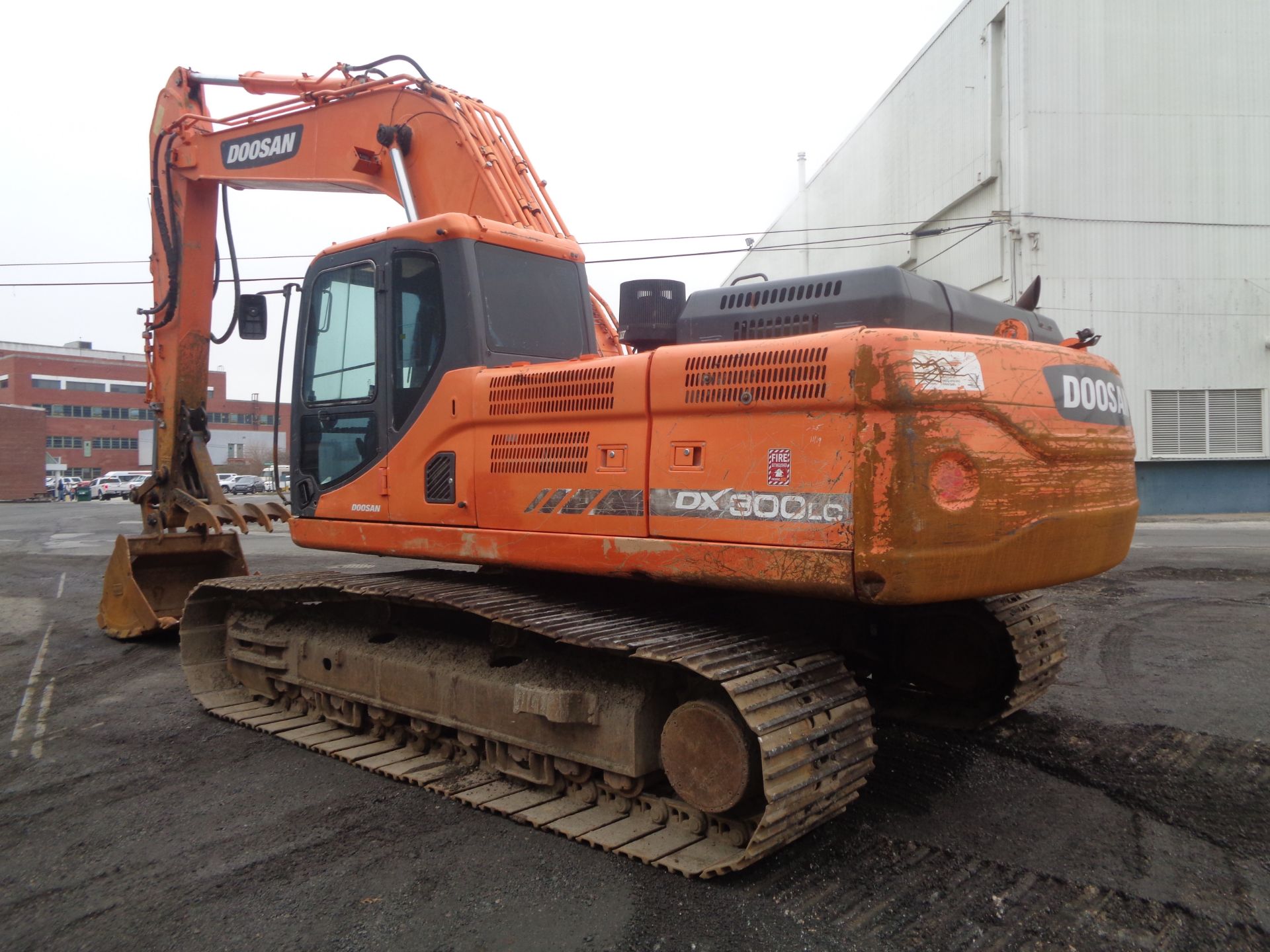 2013 Doosan DX300LC-3 Excavator - Image 8 of 14