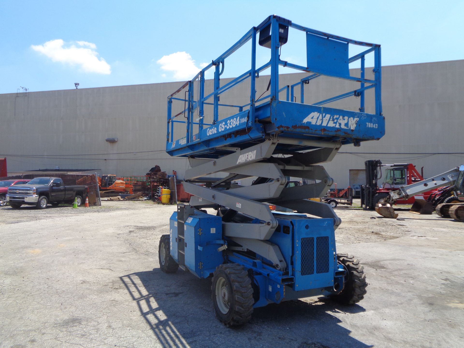 2008 Genie GS3384 Rough Terrain 4x4 33ft Scissor Lift - Image 15 of 27