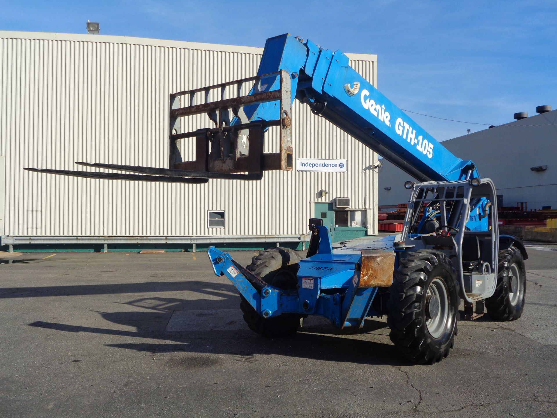 2013 Genie GTH1056 10,000lb Telescopic Forklift - Image 6 of 17