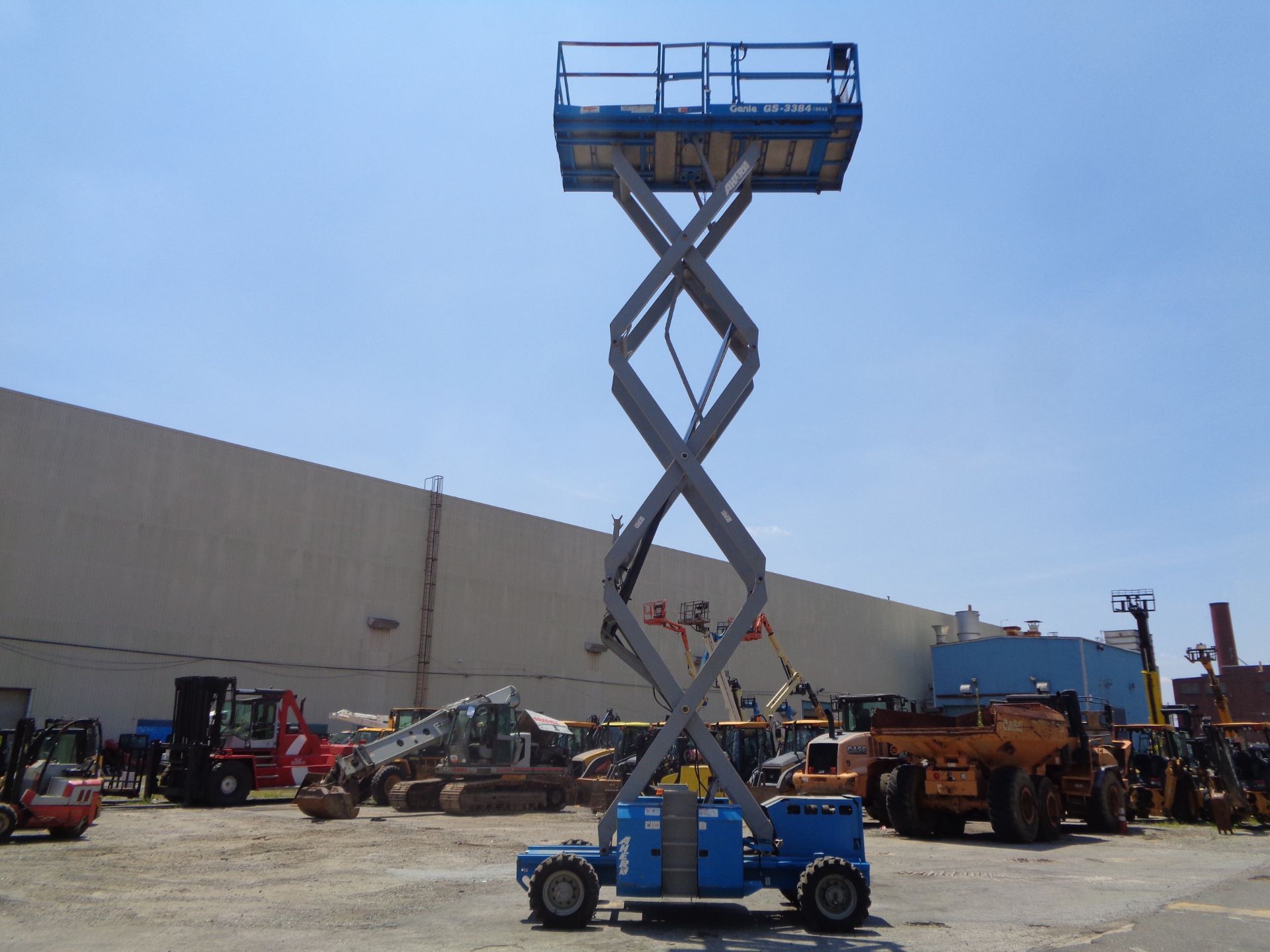 2008 Genie GS3384 Rough Terrain 4x4 33ft Scissor Lift - Image 23 of 27