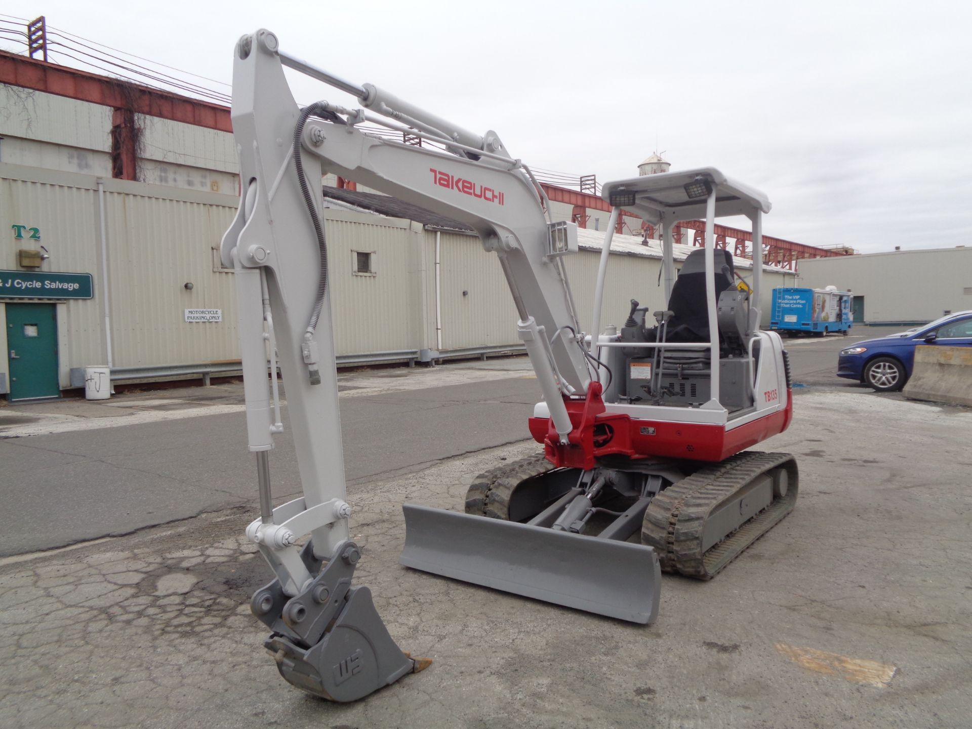 Takeuchi TB135 Mini Excavator - Image 5 of 12