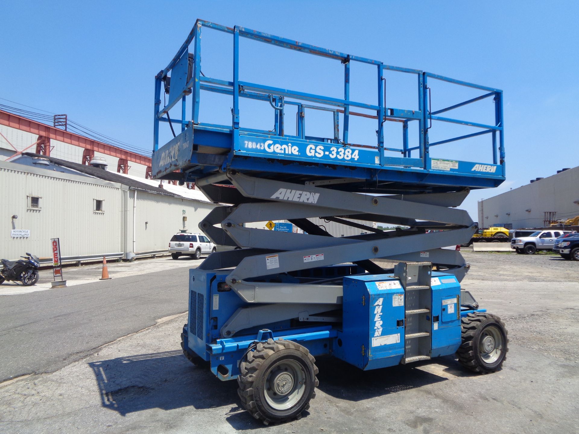 2008 Genie GS3384 Rough Terrain 4x4 33ft Scissor Lift - Image 17 of 27