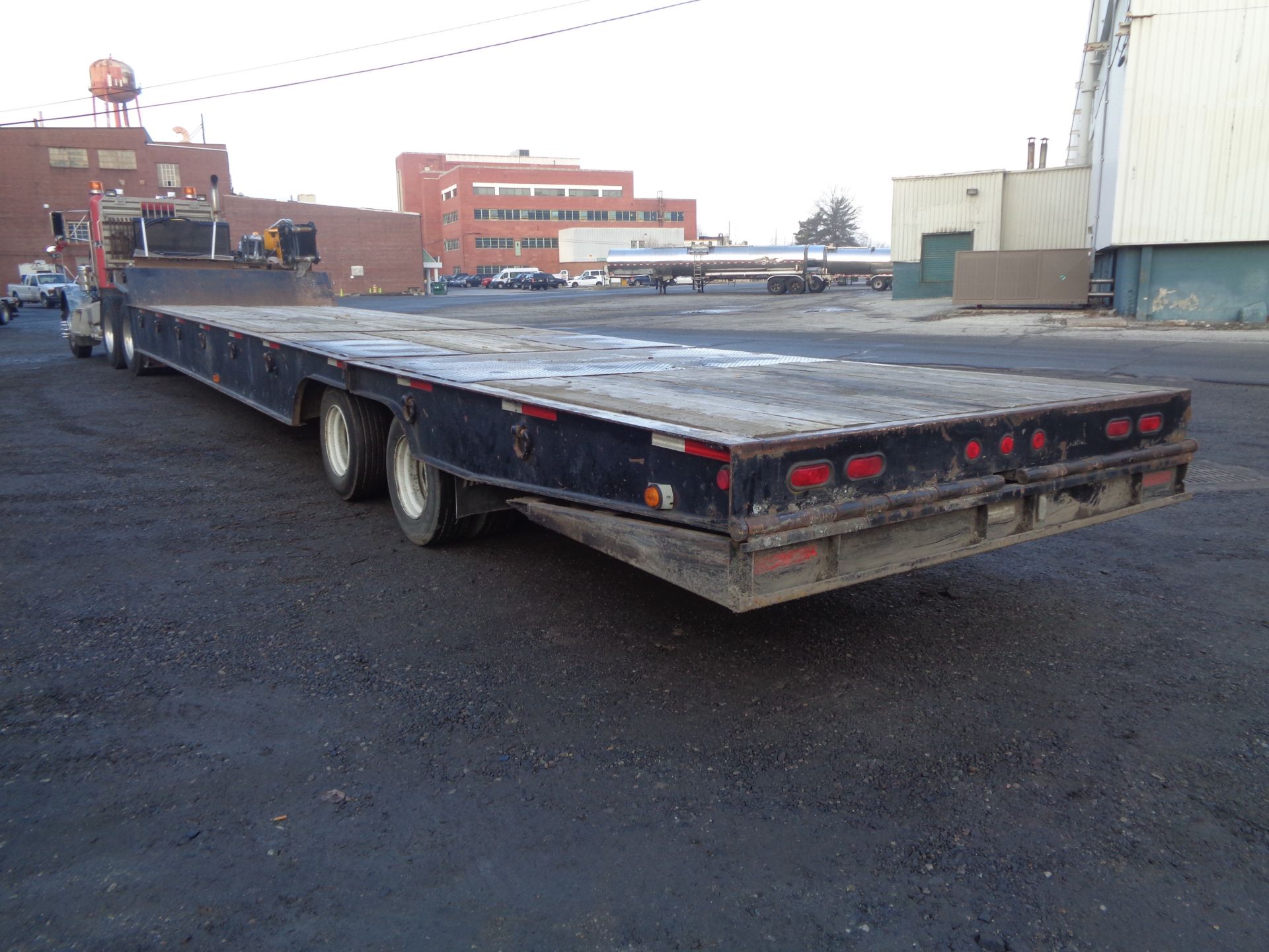 2005 TRAIL-EZE TR70XT48 Hydraulic Folding Beaver Tail Step Deck Trailer - Image 2 of 11