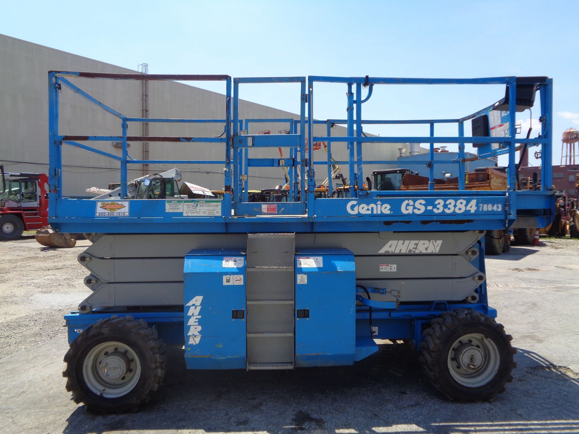 2008 Genie GS3384 Rough Terrain 4x4 33ft Scissor Lift - Image 5 of 27