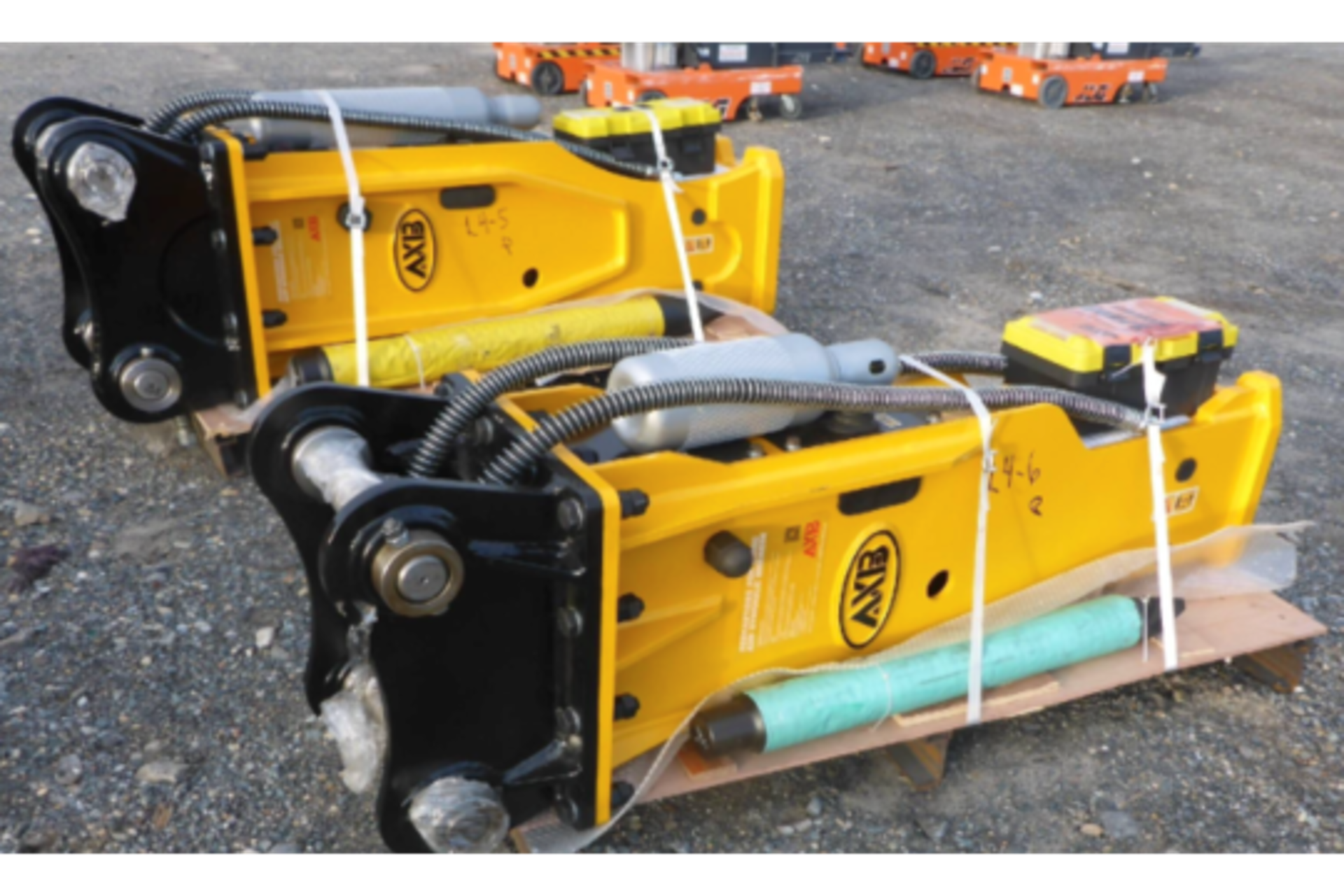 UNUSED 2019 AXB BRK100 Excavator Hydraulic Hammer fits 11 to 16 Ton Machines