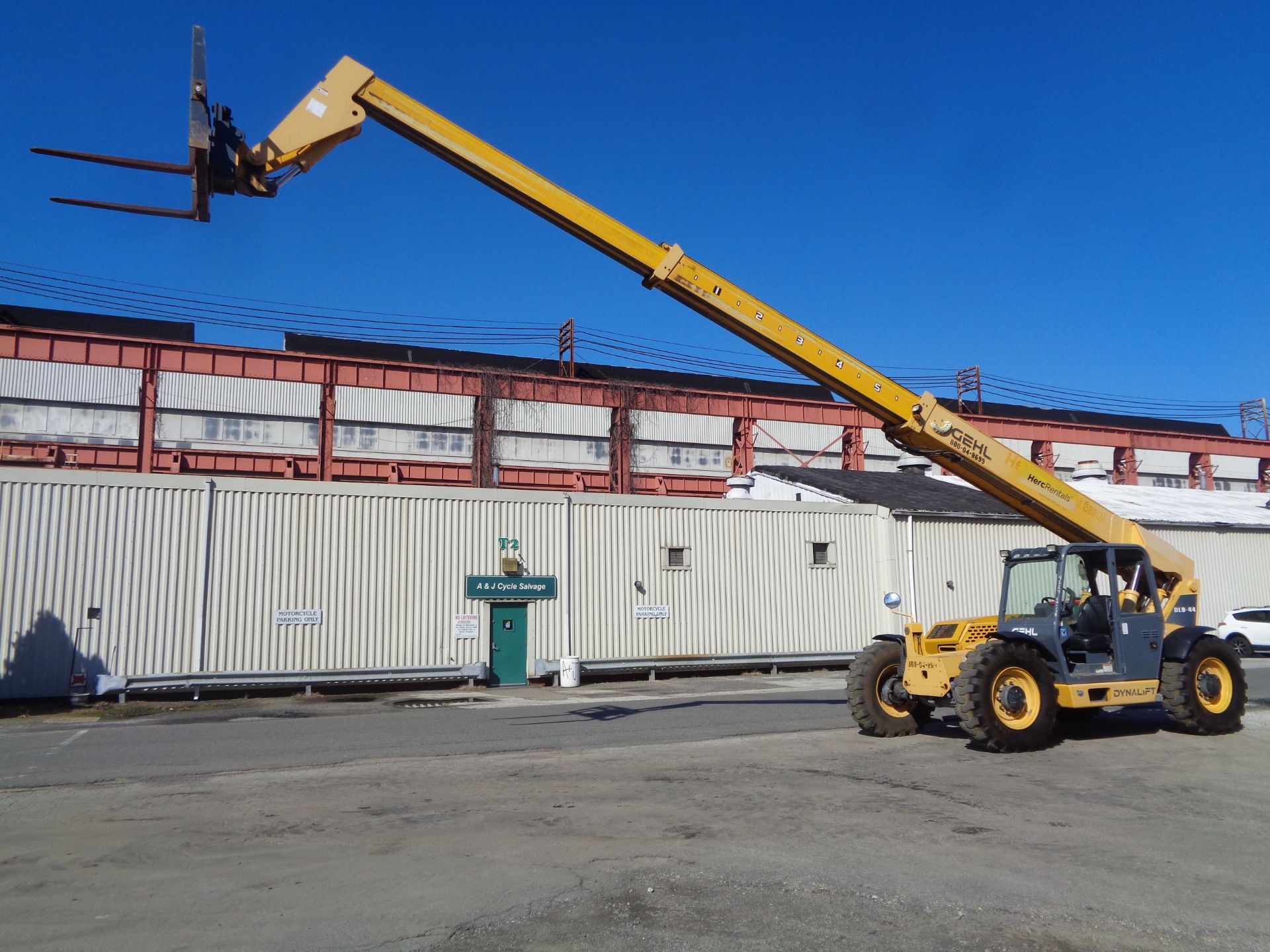 2015 Gehl DL9-44 9,000lb Telescopic Forklift - Image 7 of 23