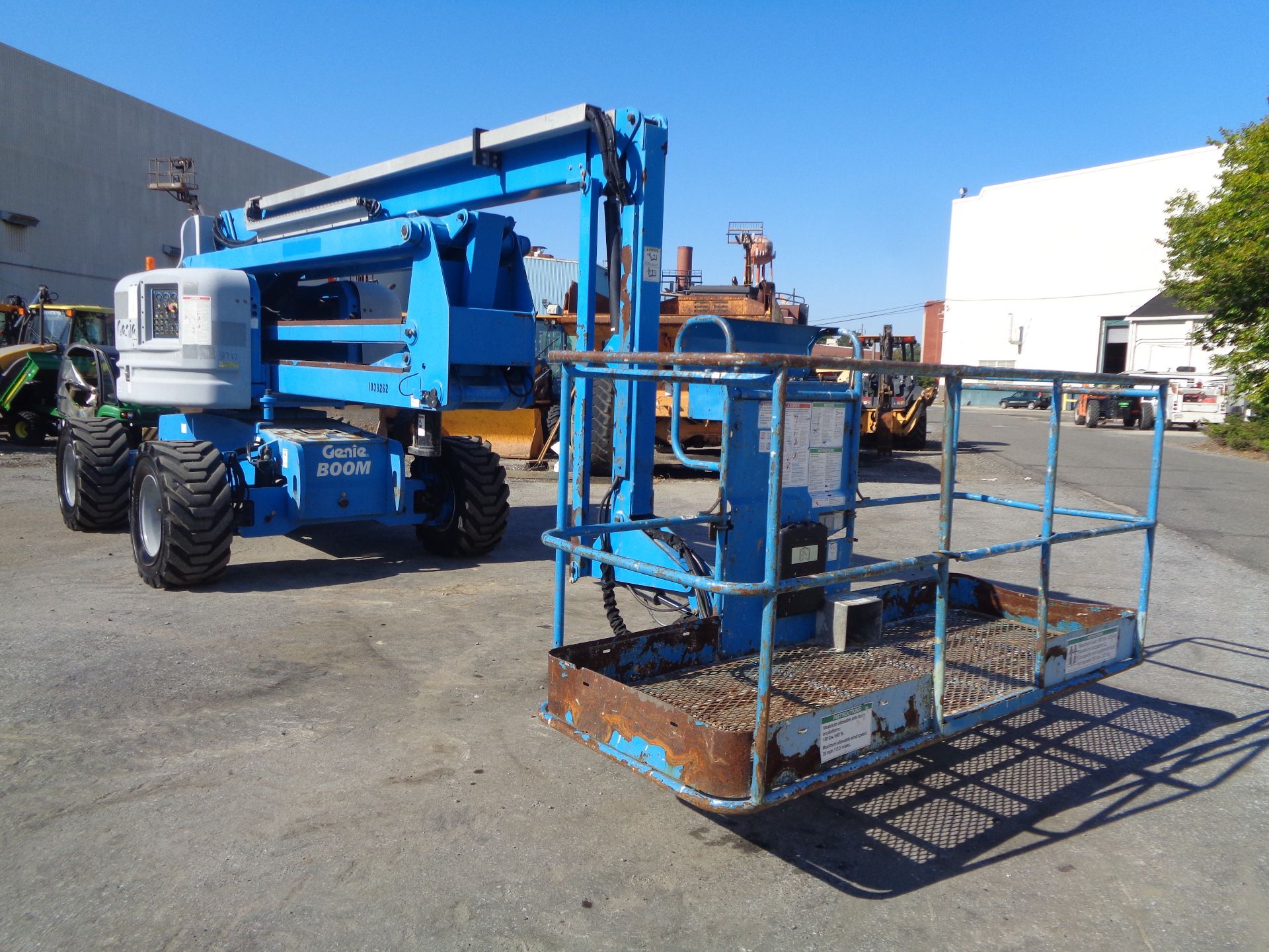 2008 Genie Z60 34 Articulating Boom Man Aerial Lift - Image 11 of 20