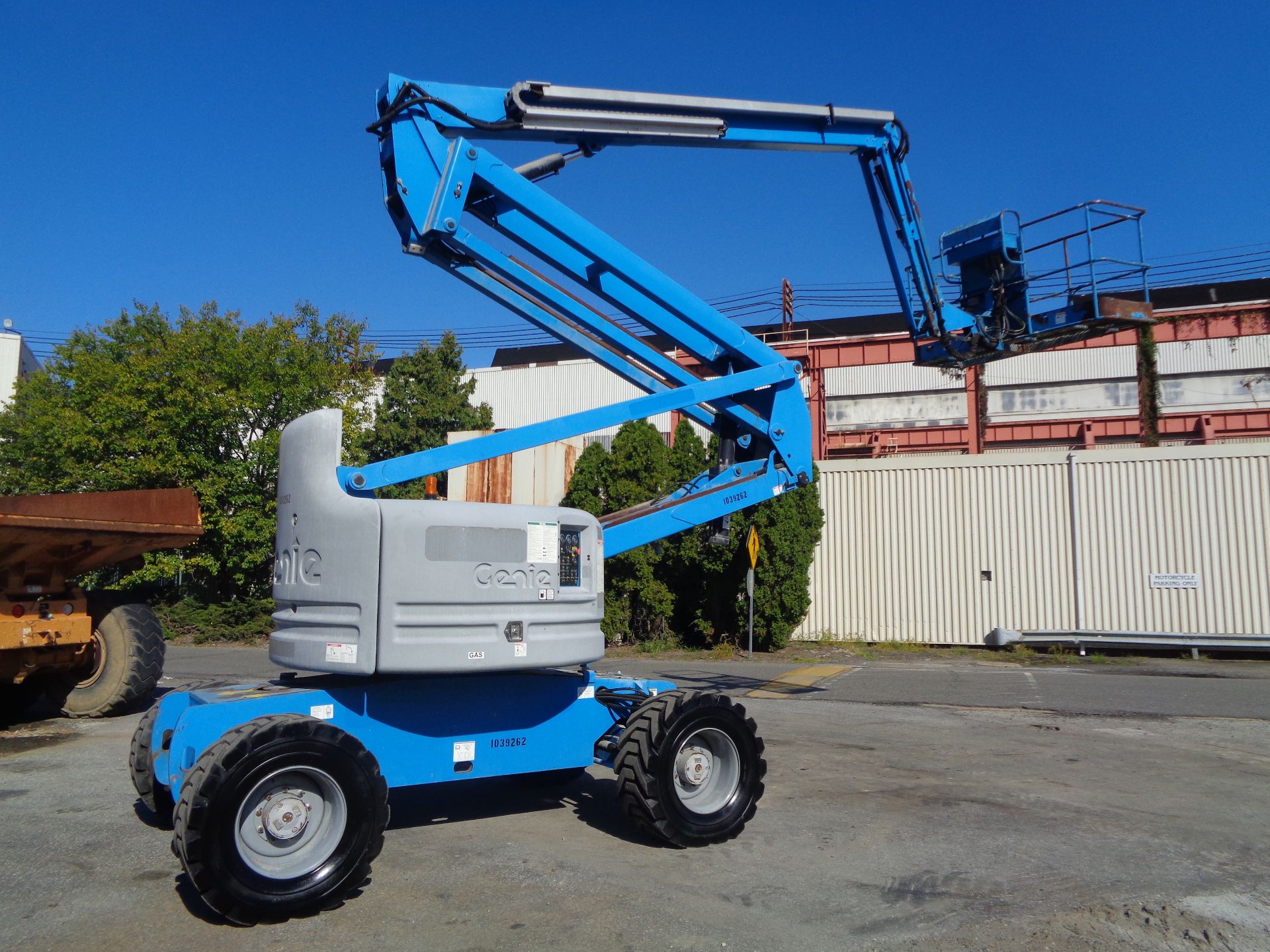 2008 Genie Z60 34 Articulating Boom Man Aerial Lift - Image 13 of 20