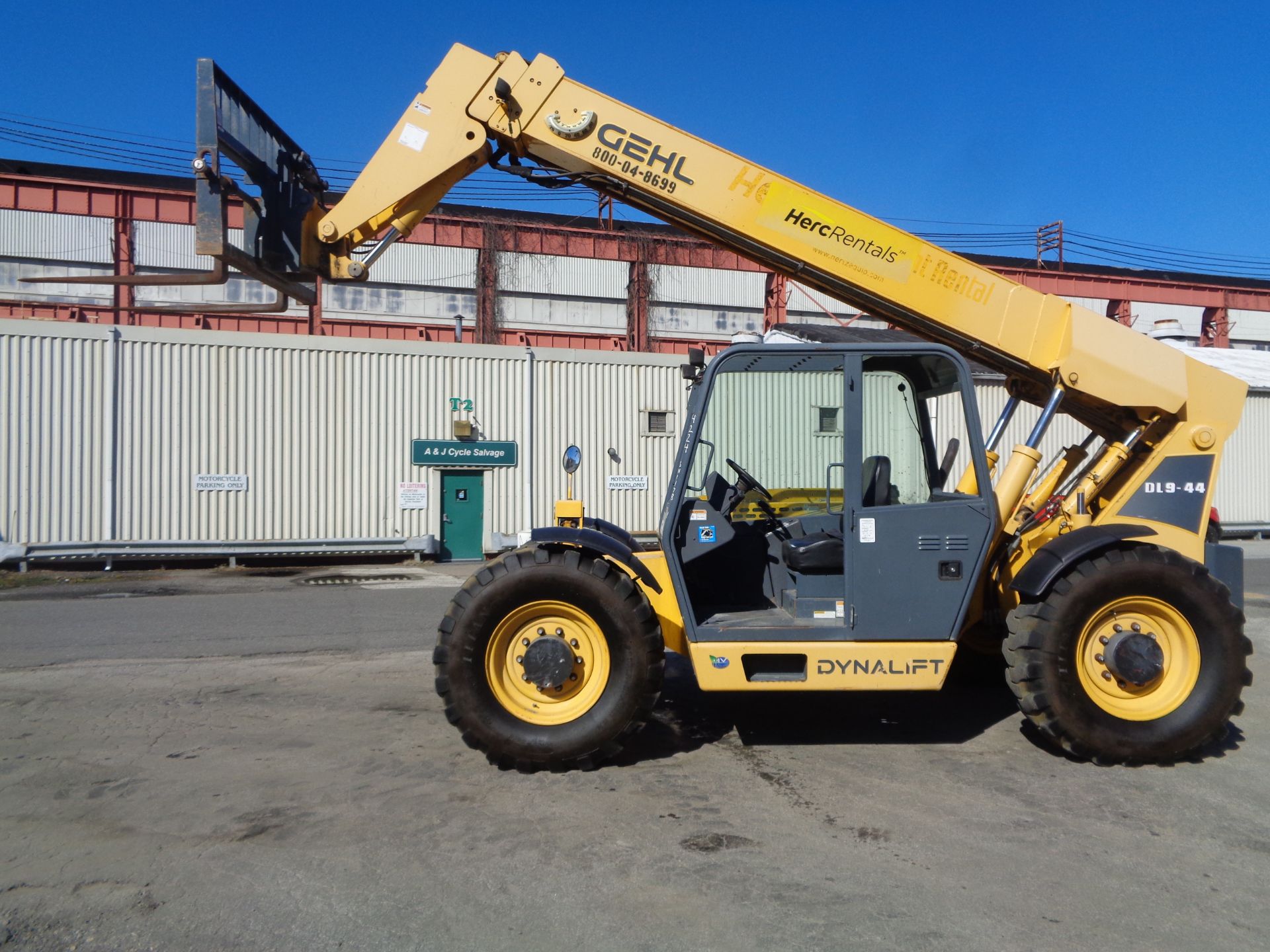 2015 Gehl DL9-44 9,000lb Telescopic Forklift - Image 14 of 23