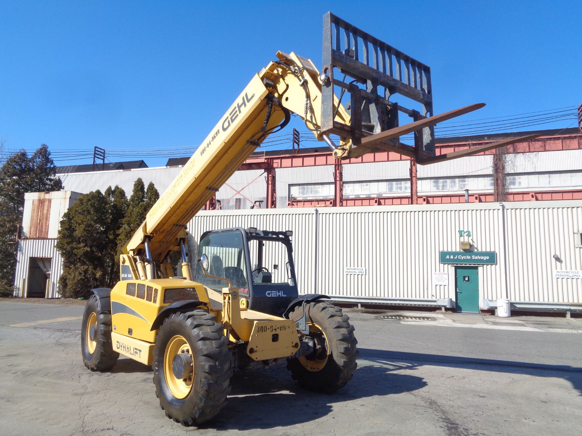 2015 Gehl DL9-44 9,000lb Telescopic Forklift - Image 5 of 23