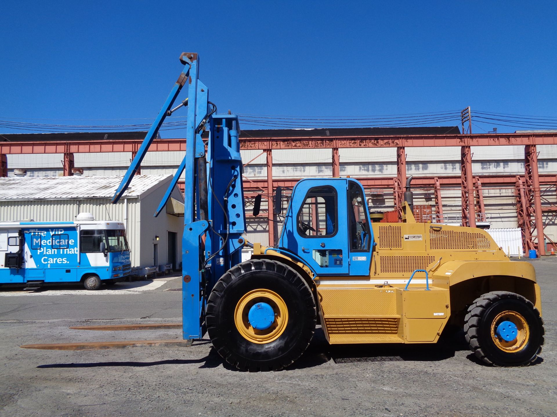 2009 Omega 2430 30,000 lbs Rough Terrain 4x4 Forklift Only 373 Hours - Image 15 of 24