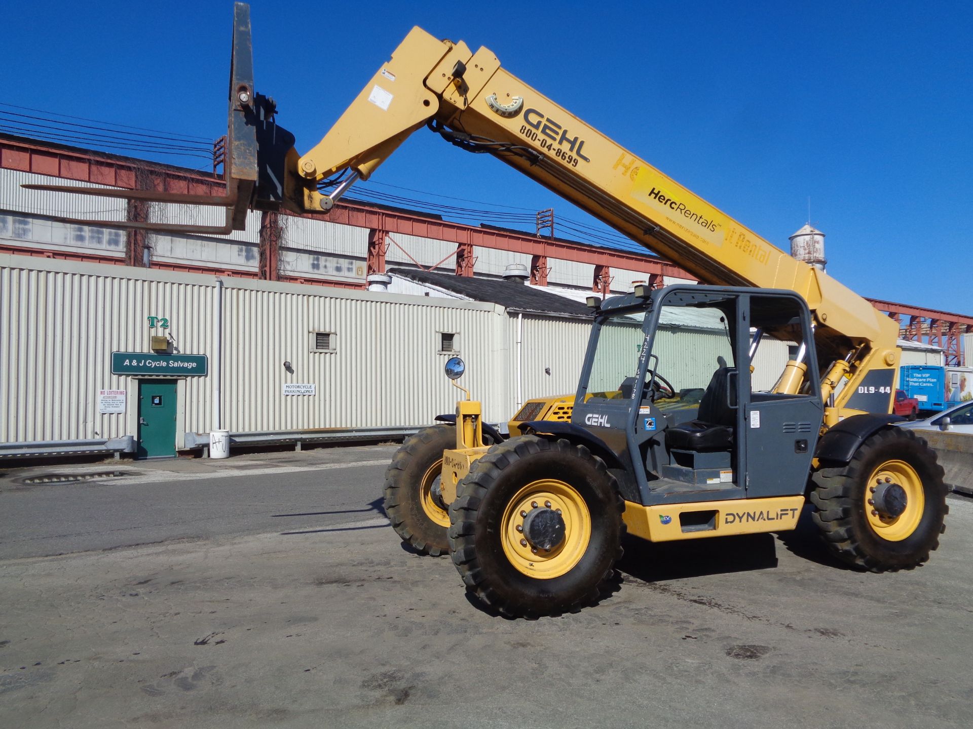 2015 Gehl DL9-44 9,000lb Telescopic Forklift - Image 15 of 23