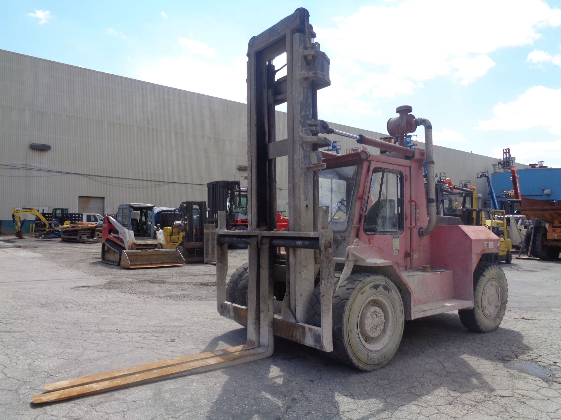 Taylor TE200S 20,000 lb Forklift - Image 10 of 10